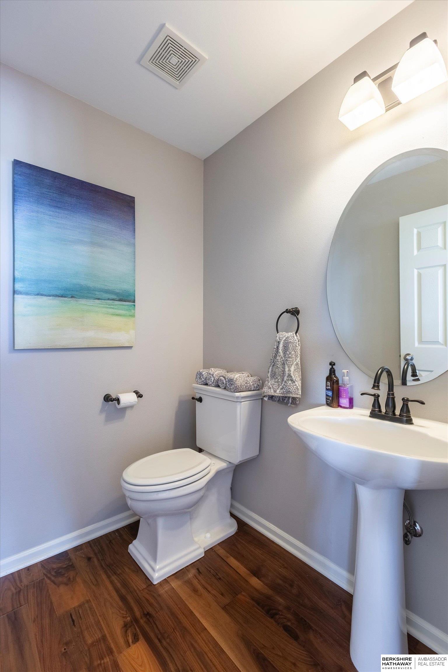 Omaha, Nebraska 68135, United States, 4 Bedrooms Bedrooms, ,3 BathroomsBathrooms,Residential,Active,77787