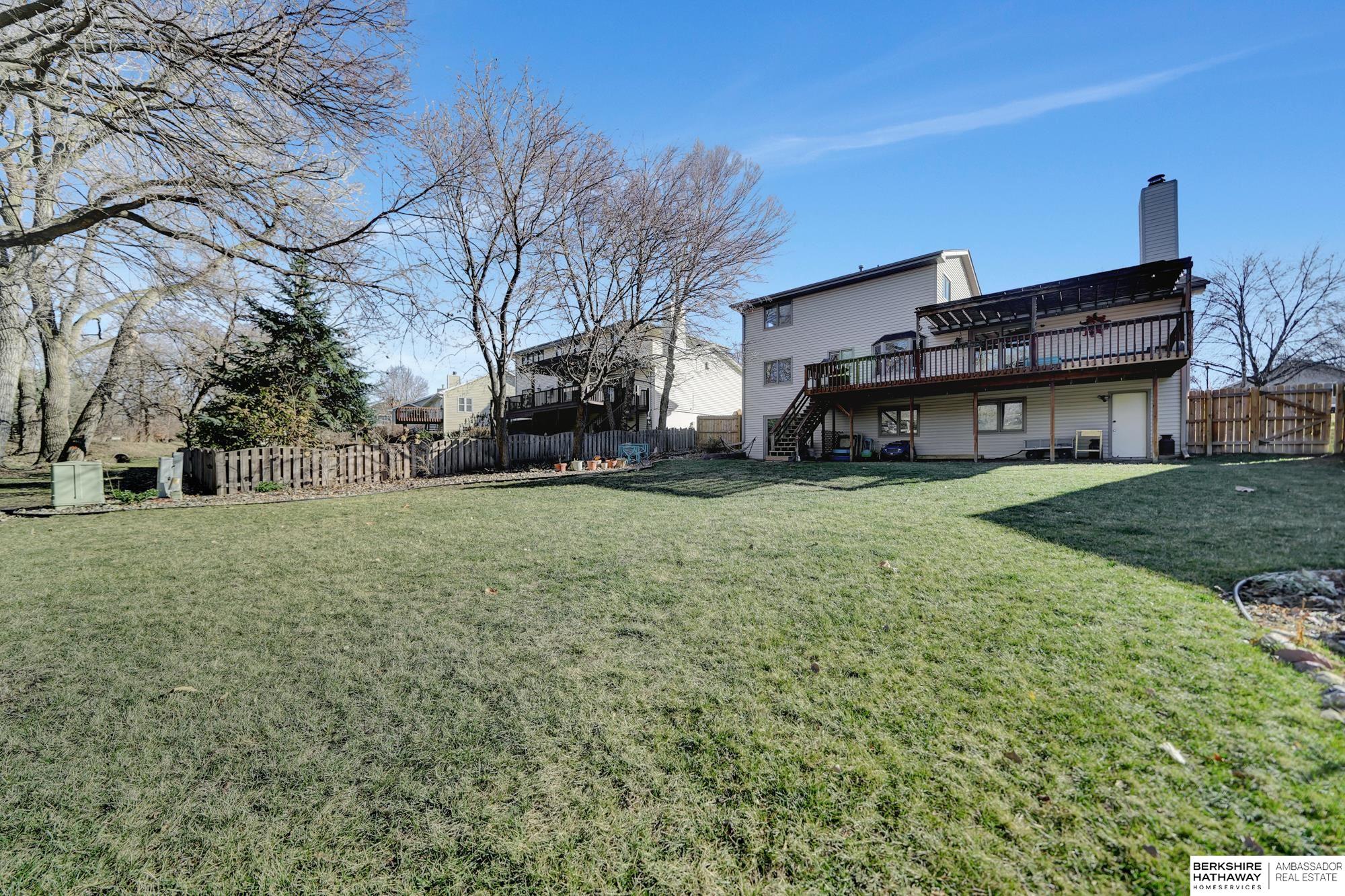 Lincoln, Nebraska 68506, United States, 4 Bedrooms Bedrooms, ,4 BathroomsBathrooms,Residential,Pending,8783