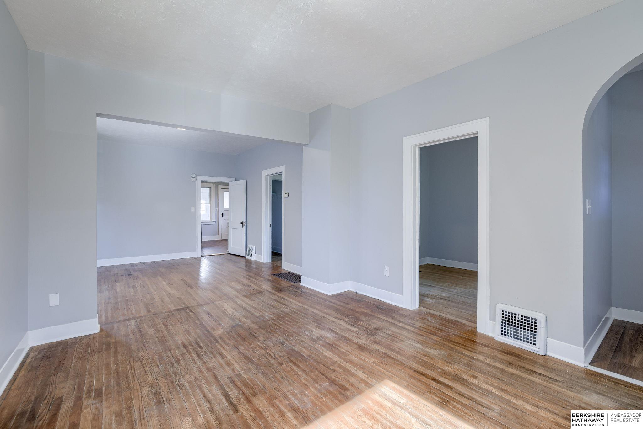 Omaha, Nebraska 68104, United States, 2 Bedrooms Bedrooms, ,1 BathroomBathrooms,Residential,Pending,31434