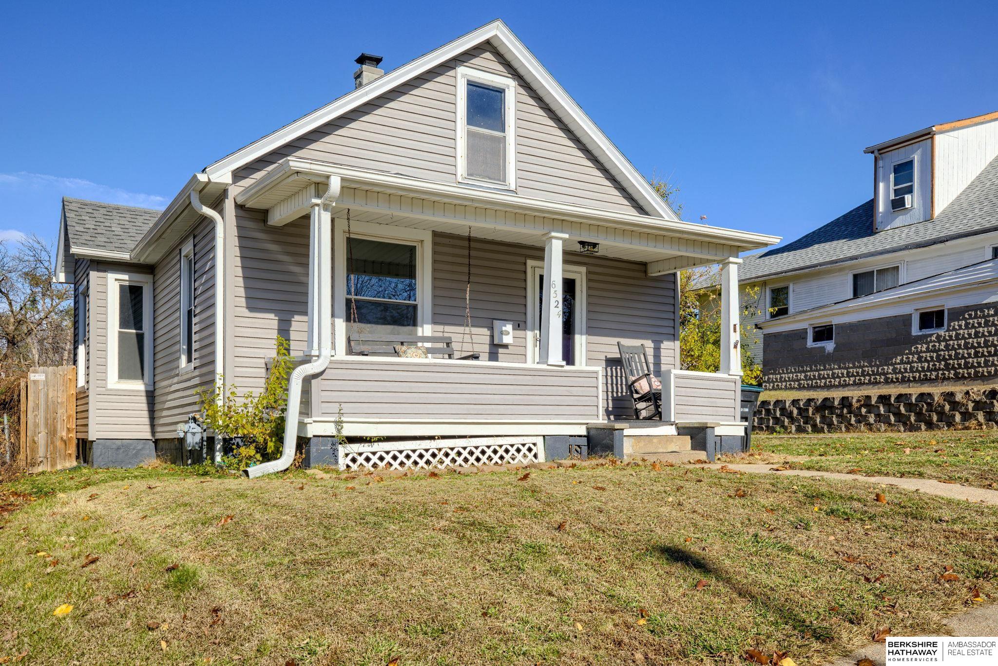 Omaha, Nebraska 68104, United States, 2 Bedrooms Bedrooms, ,1 BathroomBathrooms,Residential,Pending,31434