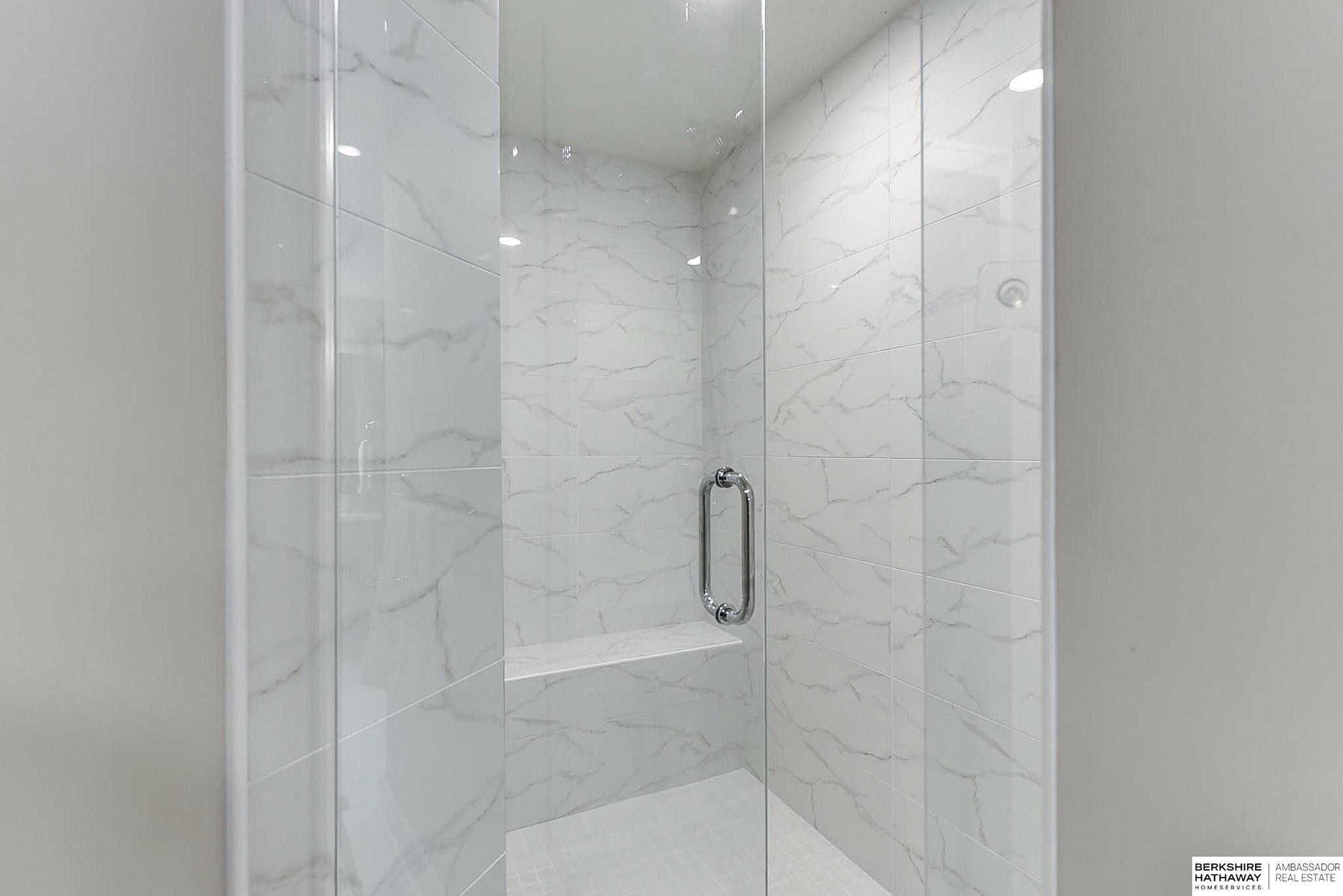 Omaha, Nebraska 68022, United States, 5 Bedrooms Bedrooms, ,3 BathroomsBathrooms,Residential,Pending,2391