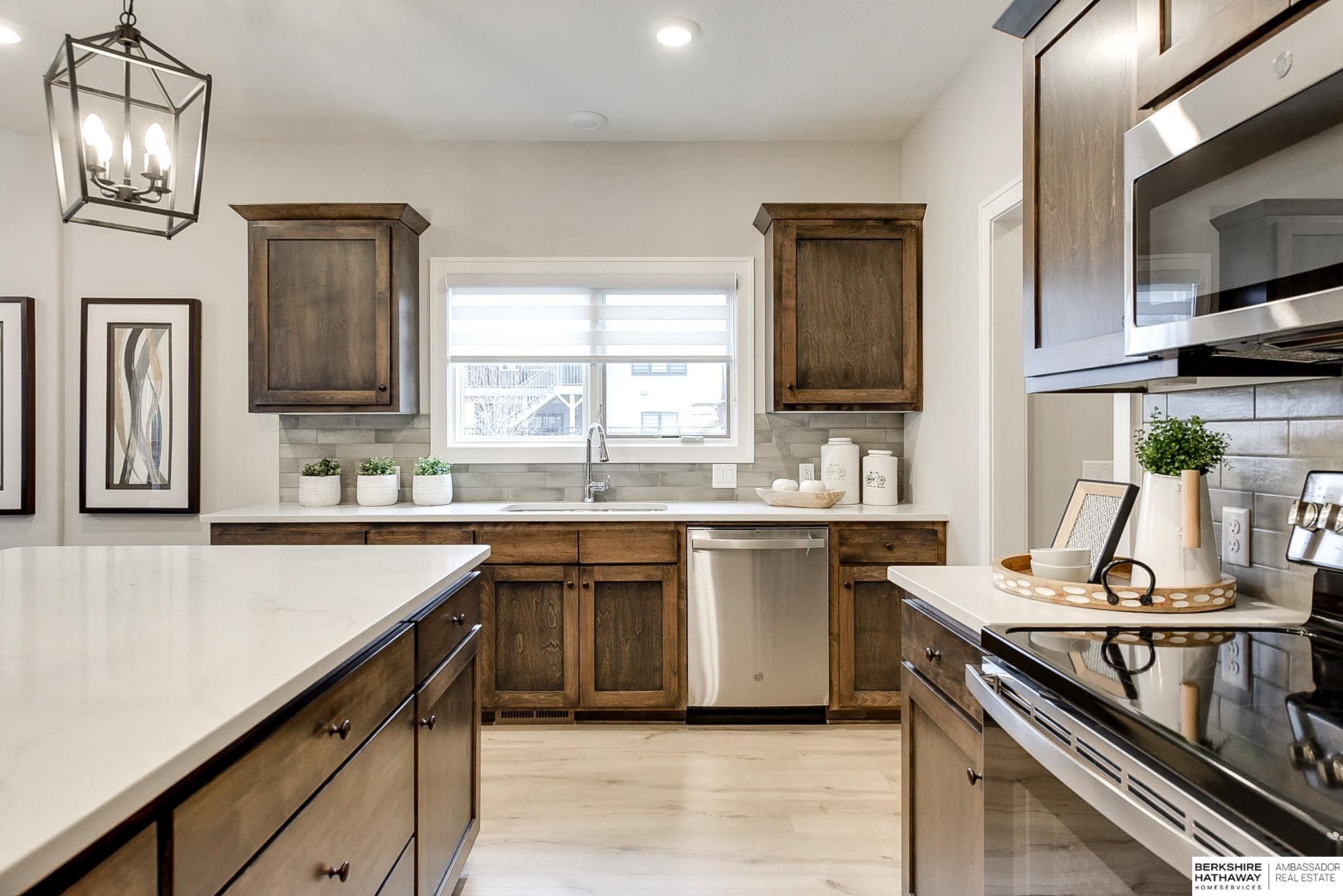 Omaha, Nebraska 68022, United States, 5 Bedrooms Bedrooms, ,3 BathroomsBathrooms,Residential,Pending,2391