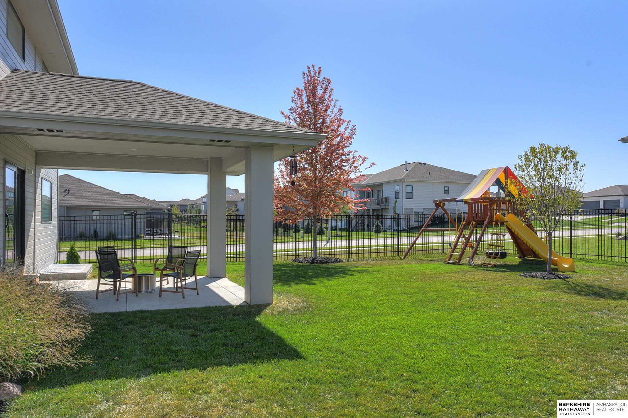 Omaha, Nebraska 68022, United States, 5 Bedrooms Bedrooms, ,3 BathroomsBathrooms,Residential,Pending,2391