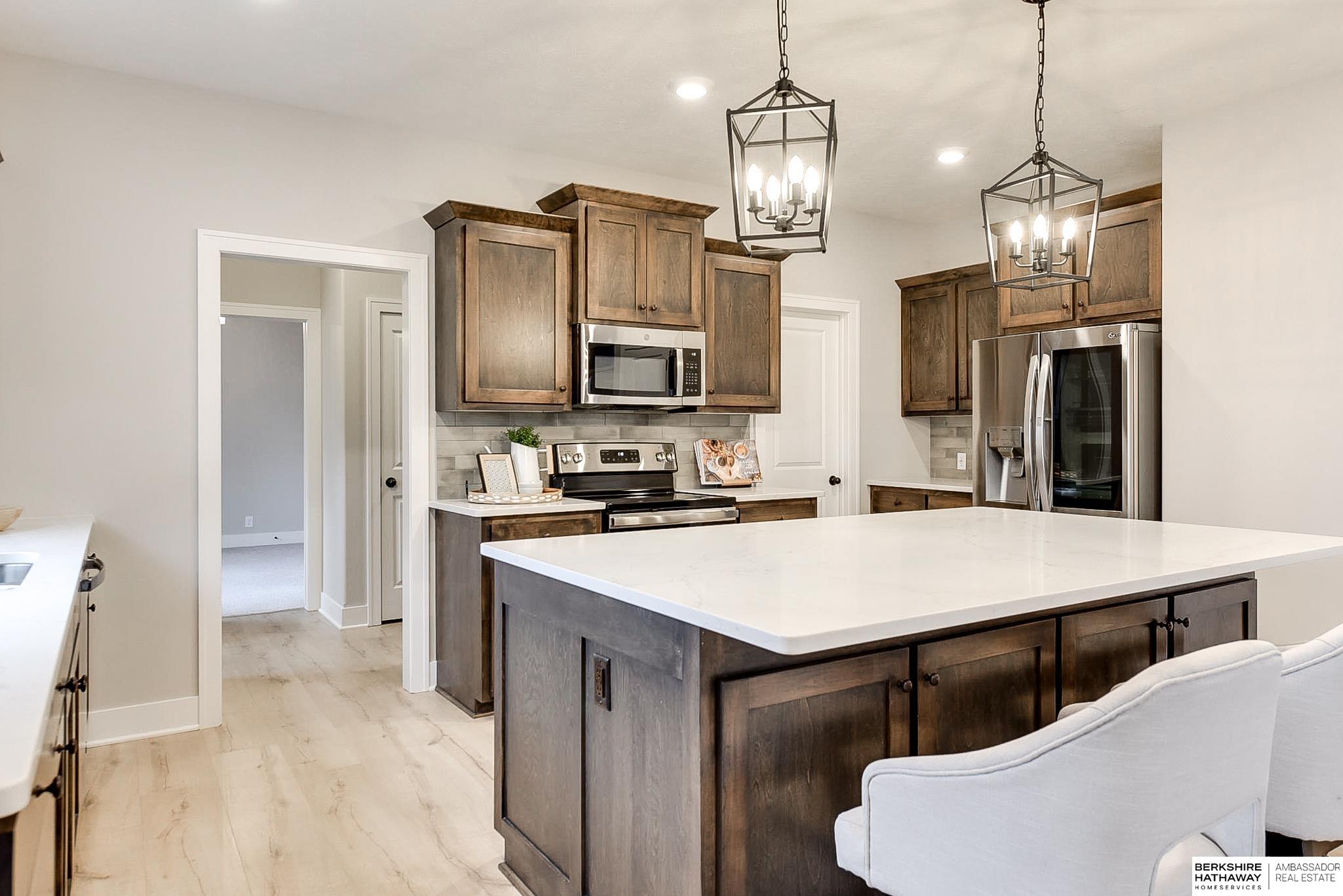 Omaha, Nebraska 68022, United States, 5 Bedrooms Bedrooms, ,3 BathroomsBathrooms,Residential,Pending,2391