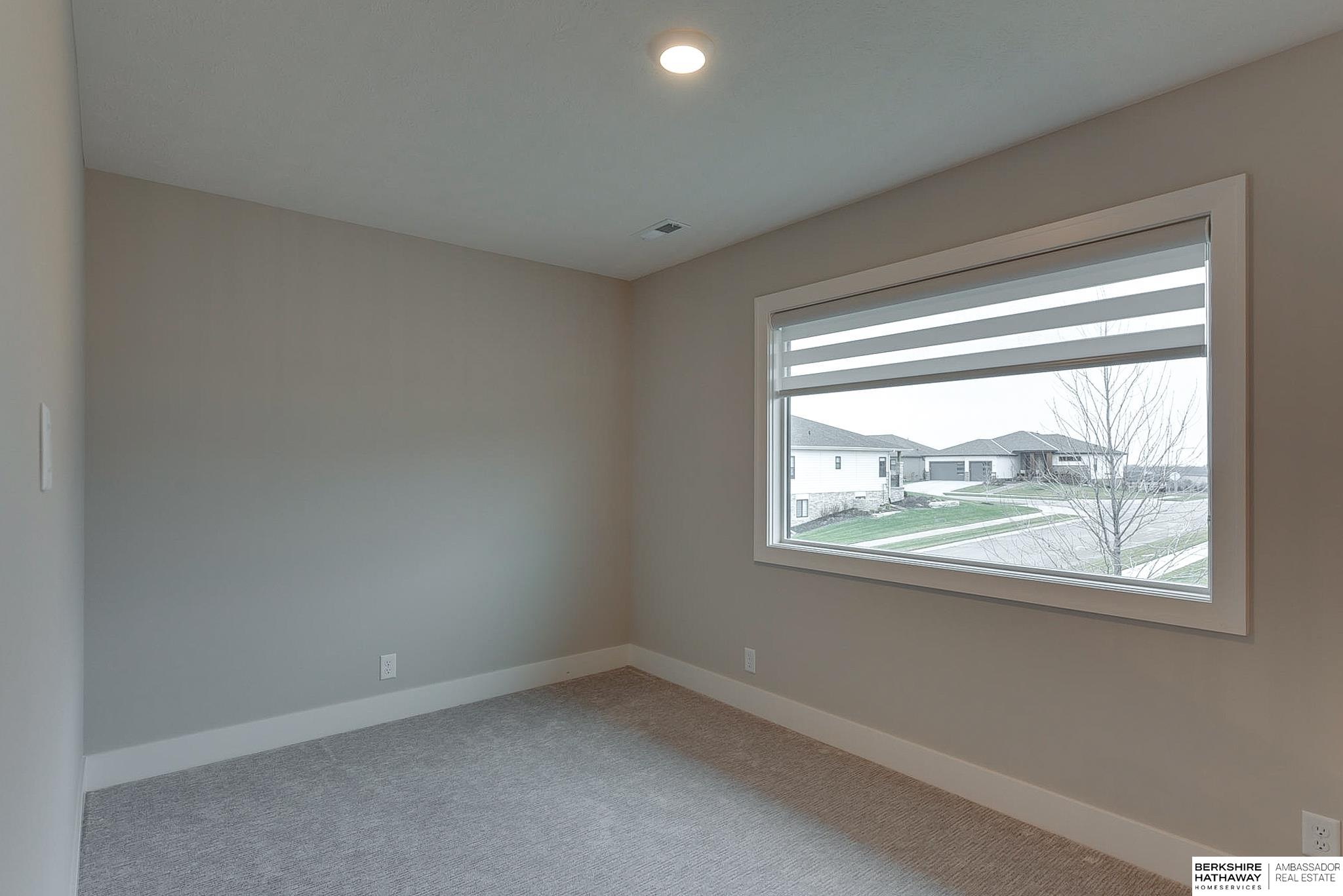 Omaha, Nebraska 68022, United States, 5 Bedrooms Bedrooms, ,3 BathroomsBathrooms,Residential,Pending,2391