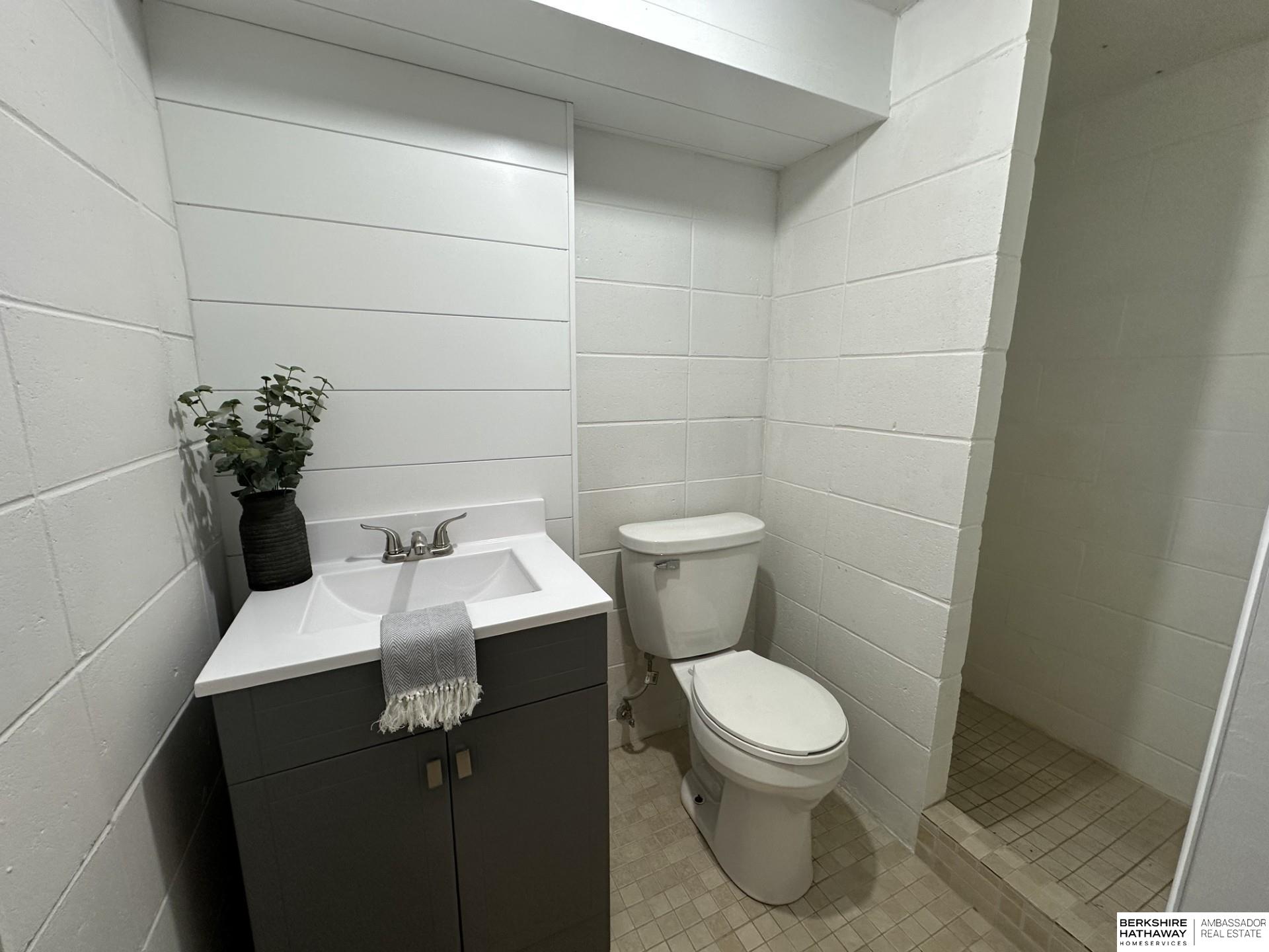 Fremont, Nebraska 68025, United States, 3 Bedrooms Bedrooms, ,2 BathroomsBathrooms,Residential,Pending,36176