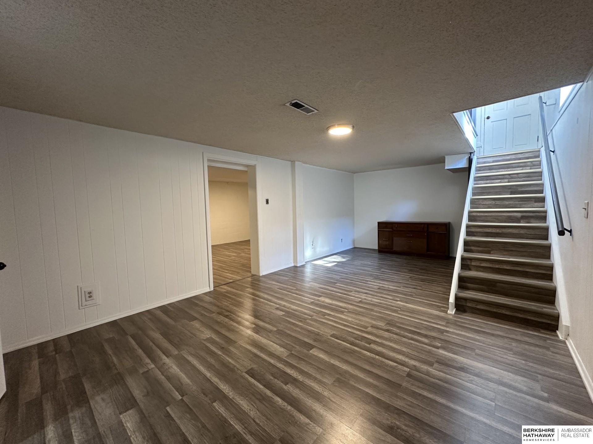 Fremont, Nebraska 68025, United States, 3 Bedrooms Bedrooms, ,2 BathroomsBathrooms,Residential,Pending,36176