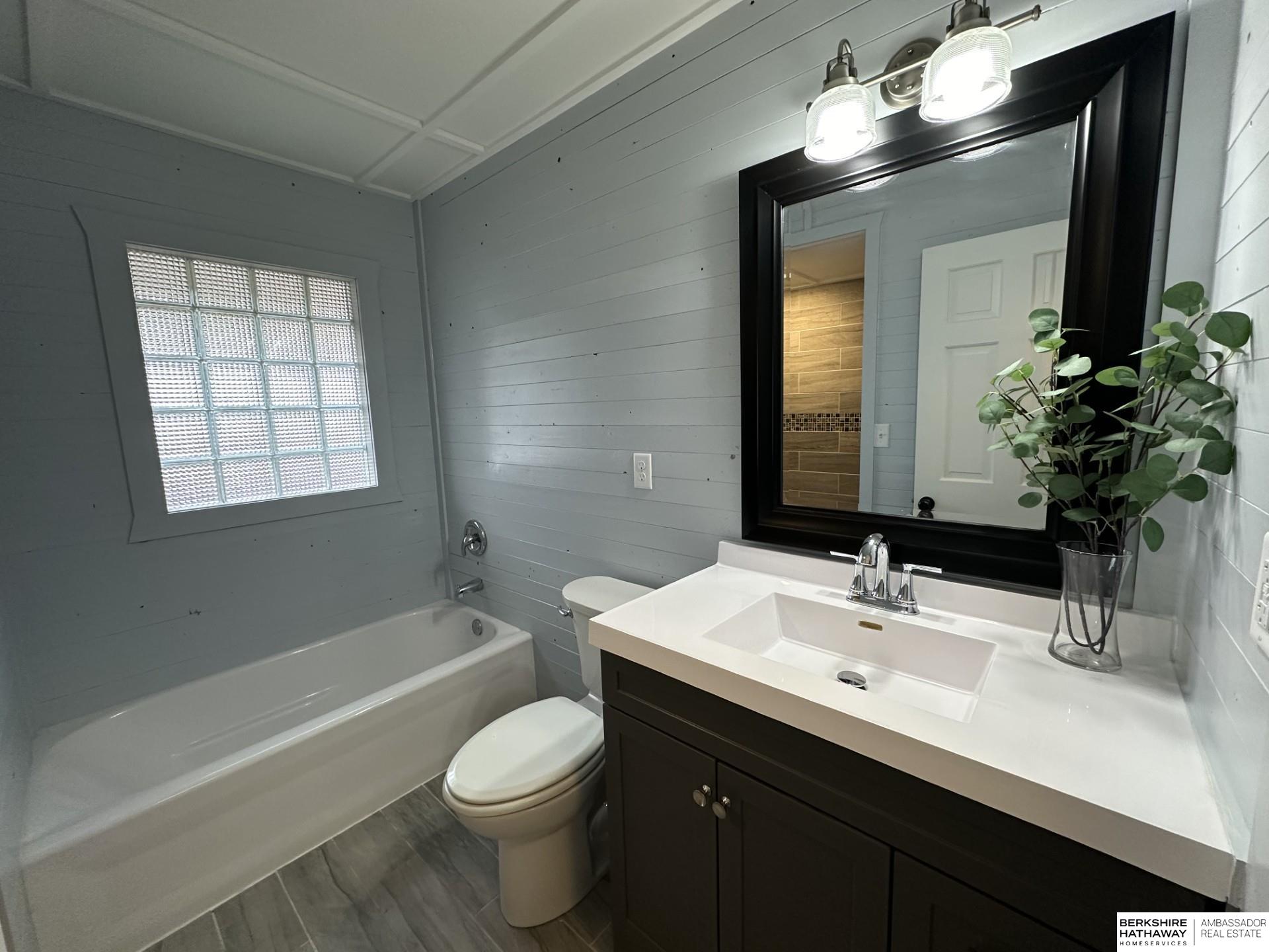 Fremont, Nebraska 68025, United States, 3 Bedrooms Bedrooms, ,2 BathroomsBathrooms,Residential,Pending,36176