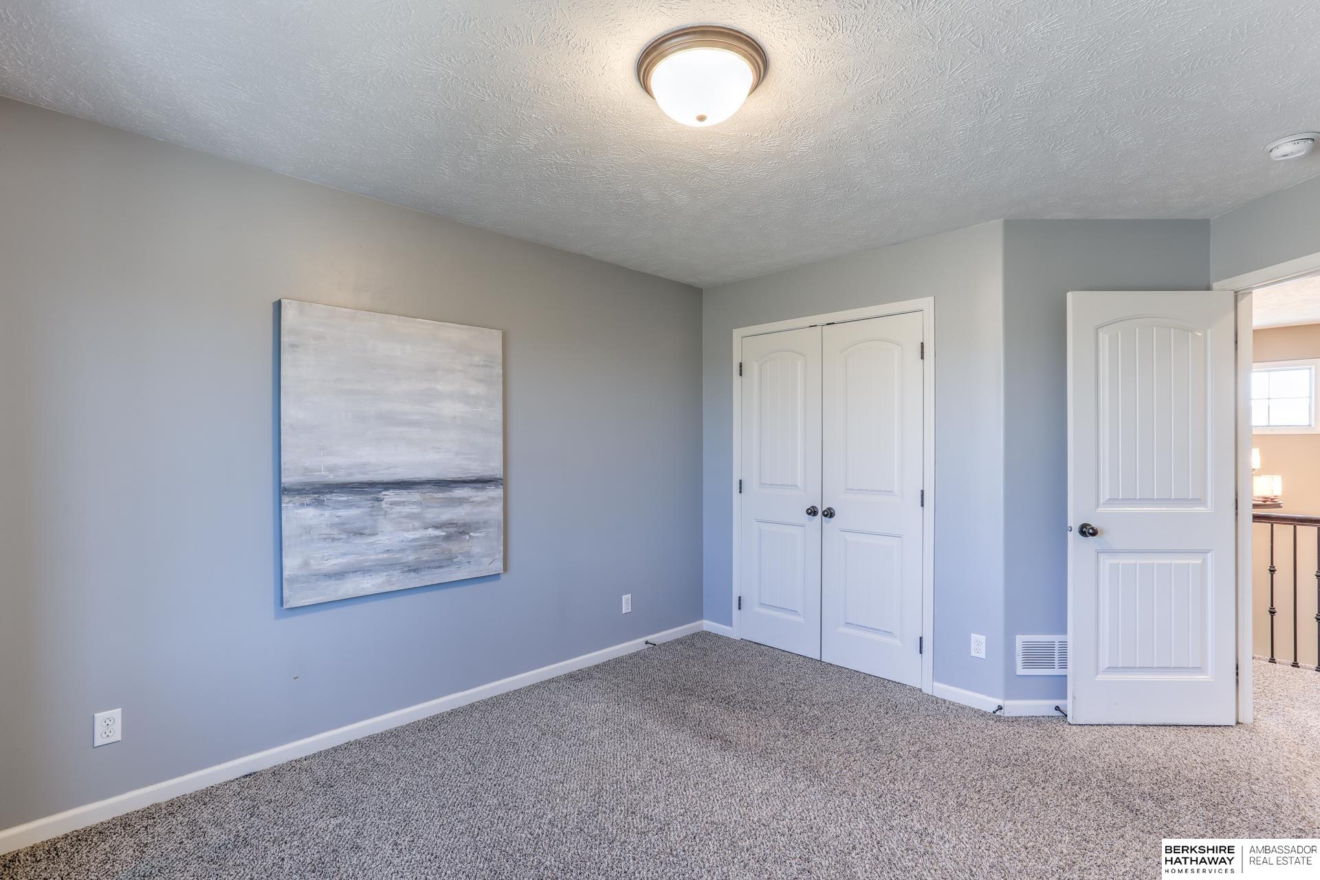 Gretna, Nebraska 68028, United States, 5 Bedrooms Bedrooms, ,3 BathroomsBathrooms,Residential,Pending,85559