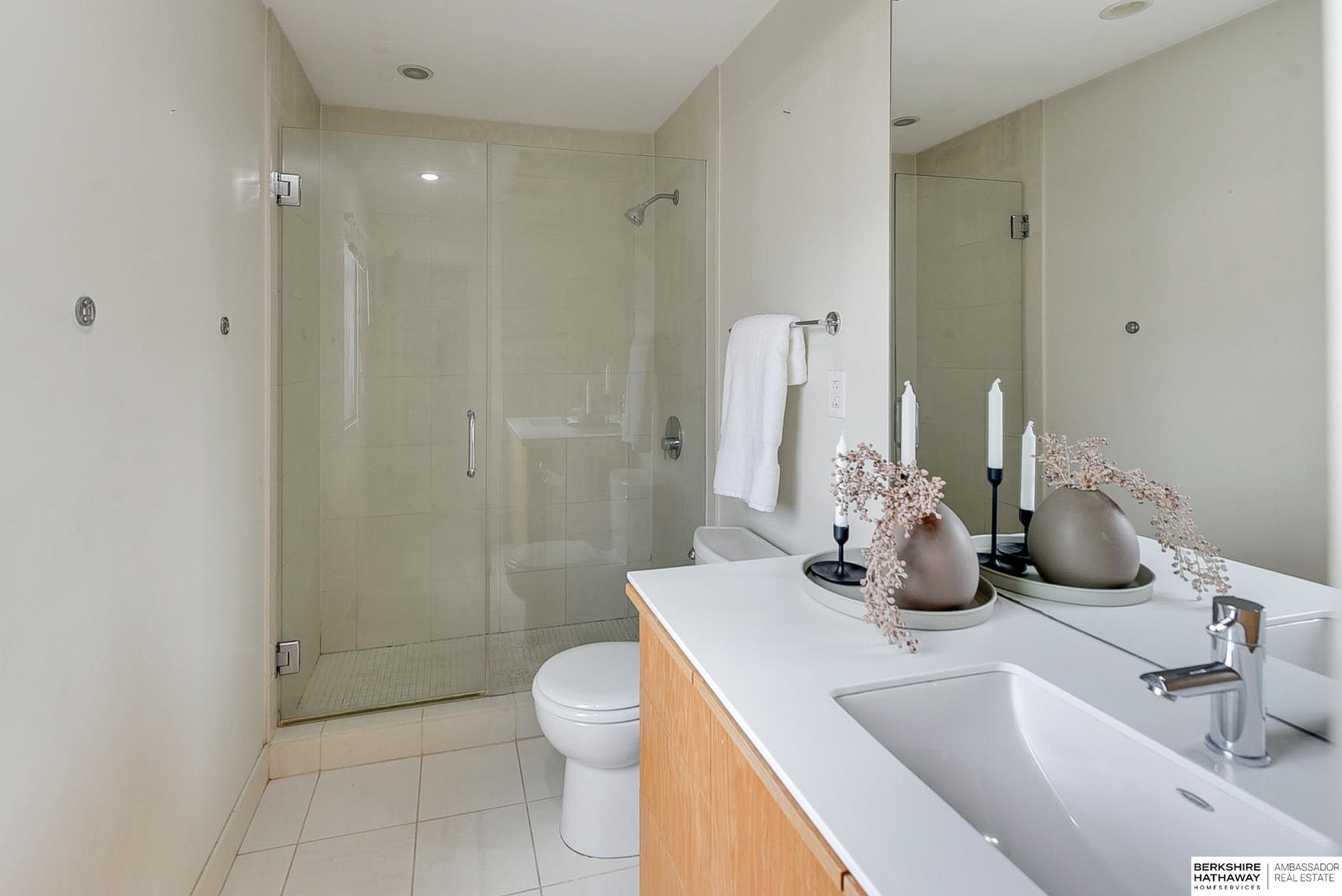 Omaha, Nebraska 68144, United States, 3 Bedrooms Bedrooms, ,3 BathroomsBathrooms,Residential,Pending,111499