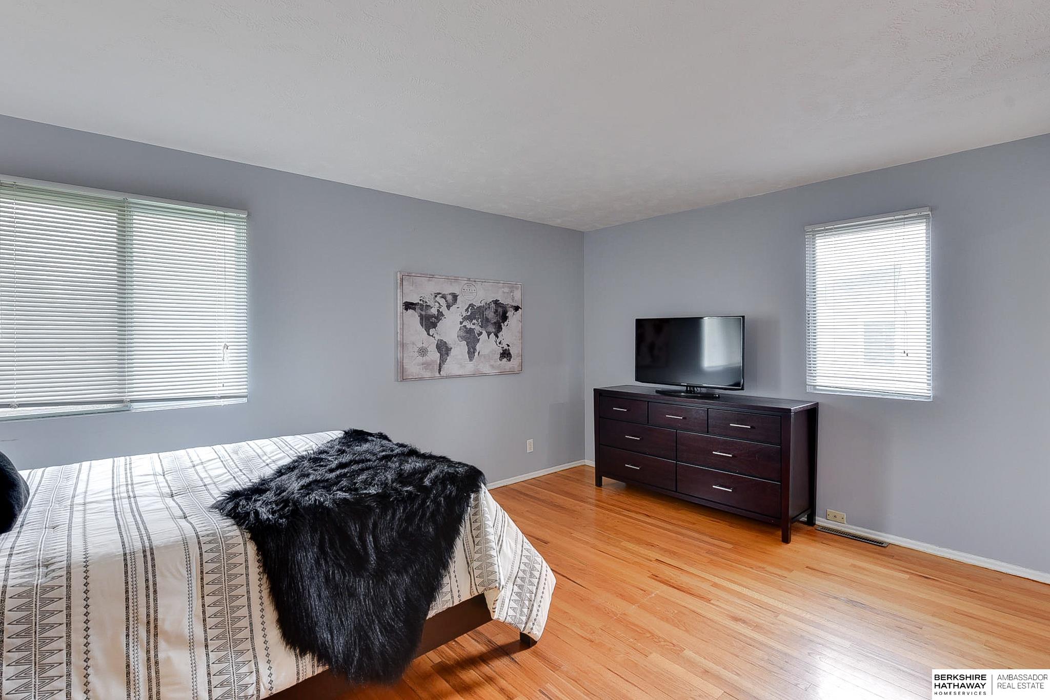 Omaha, Nebraska 68144, United States, 3 Bedrooms Bedrooms, ,3 BathroomsBathrooms,Residential,Pending,111499