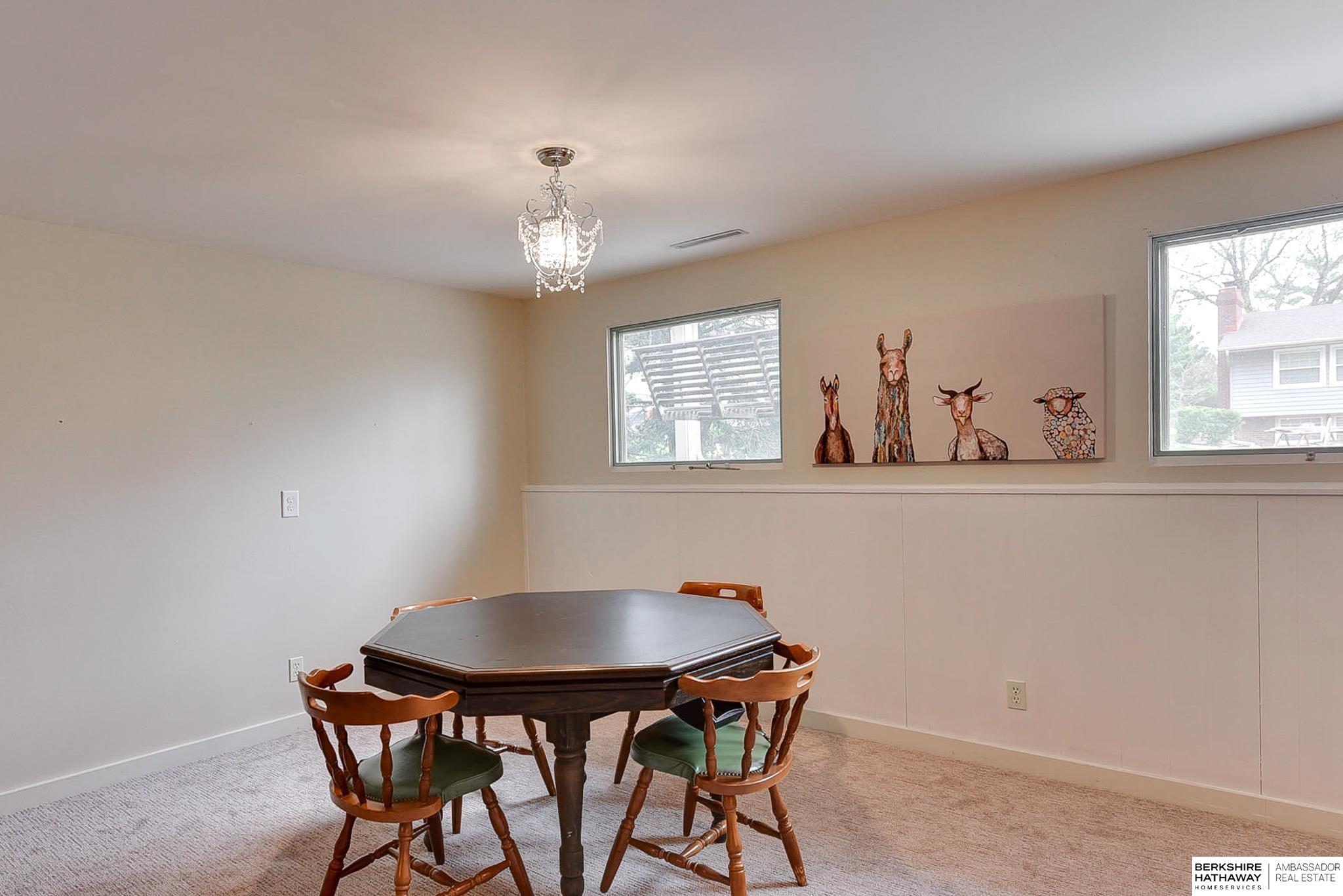 Omaha, Nebraska 68144, United States, 3 Bedrooms Bedrooms, ,3 BathroomsBathrooms,Residential,Pending,111499