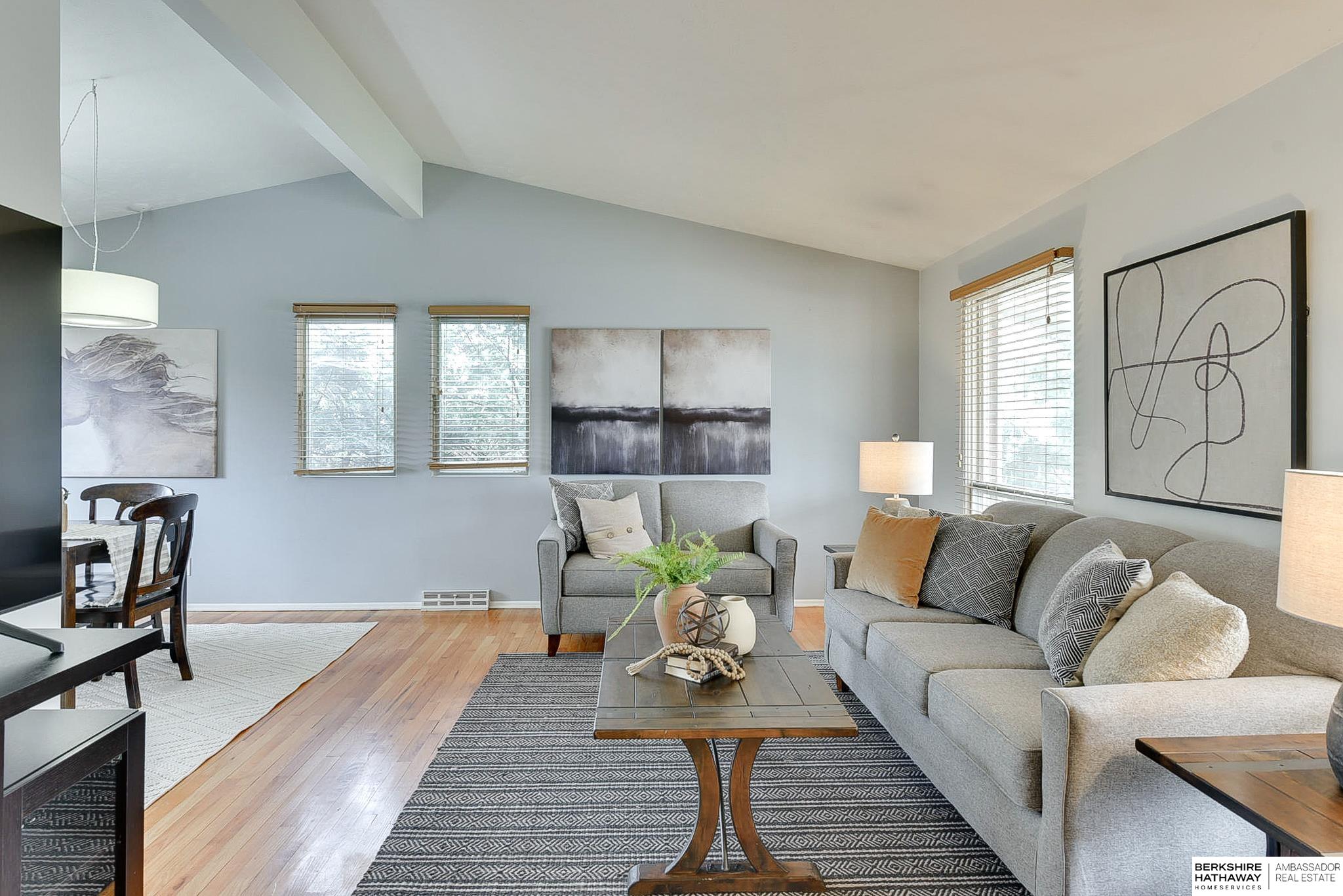 Omaha, Nebraska 68144, United States, 3 Bedrooms Bedrooms, ,3 BathroomsBathrooms,Residential,Pending,111499