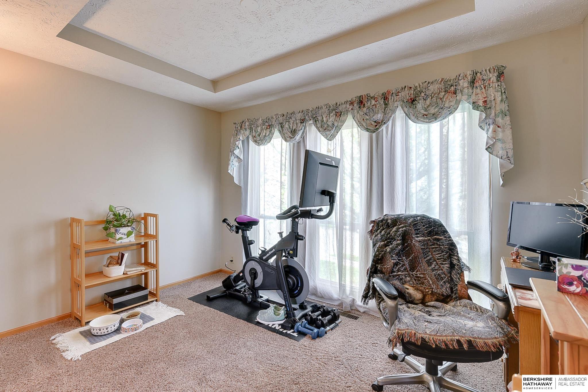 Omaha, Nebraska 68122, United States, 3 Bedrooms Bedrooms, ,3 BathroomsBathrooms,Residential,Pending,114711