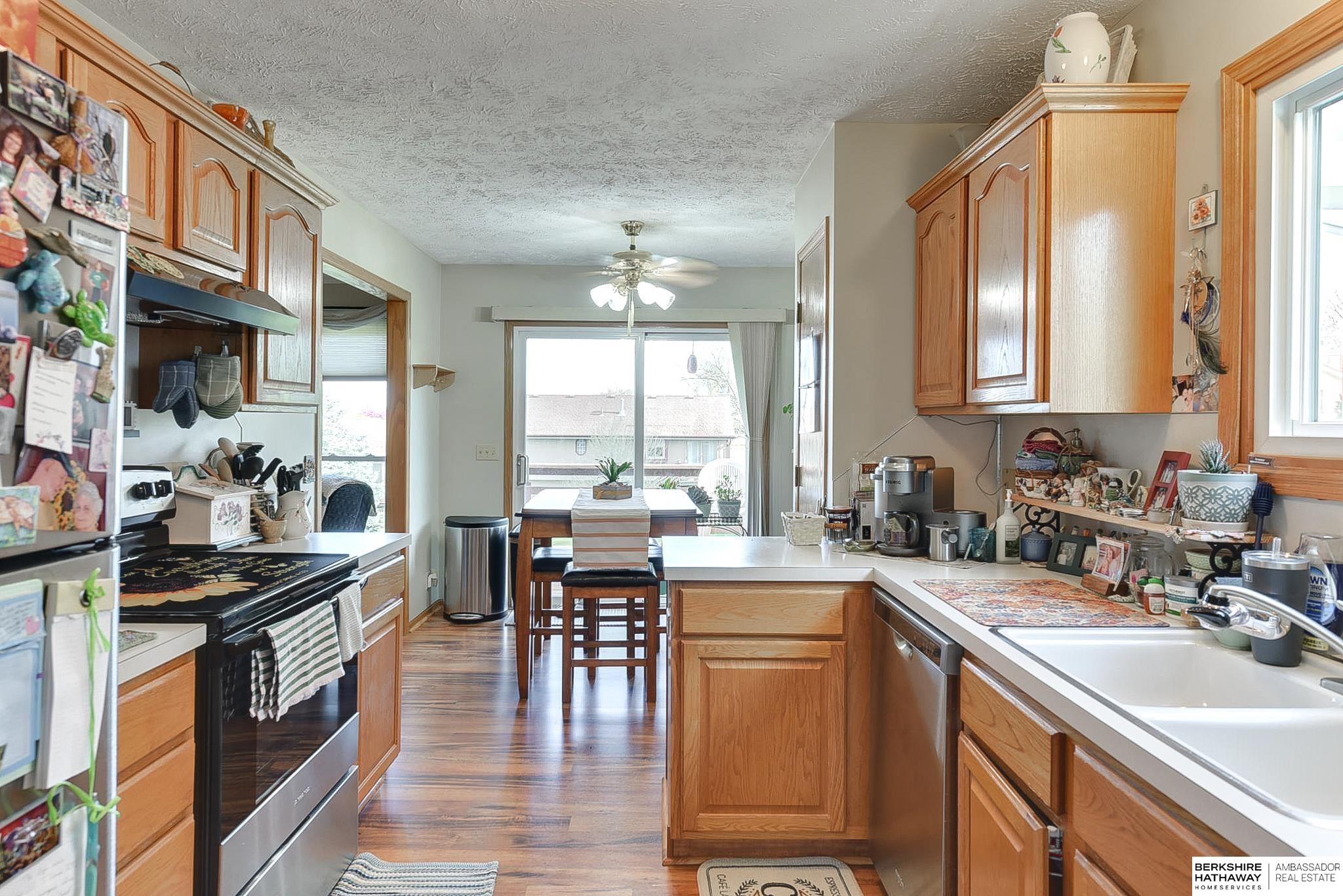 Omaha, Nebraska 68122, United States, 3 Bedrooms Bedrooms, ,3 BathroomsBathrooms,Residential,Pending,114711