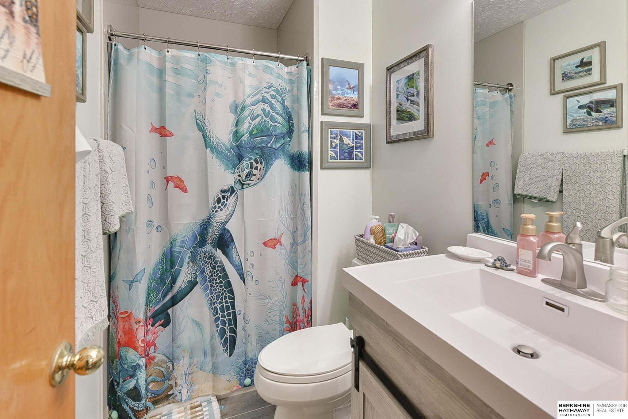 Omaha, Nebraska 68122, United States, 3 Bedrooms Bedrooms, ,3 BathroomsBathrooms,Residential,Pending,114711