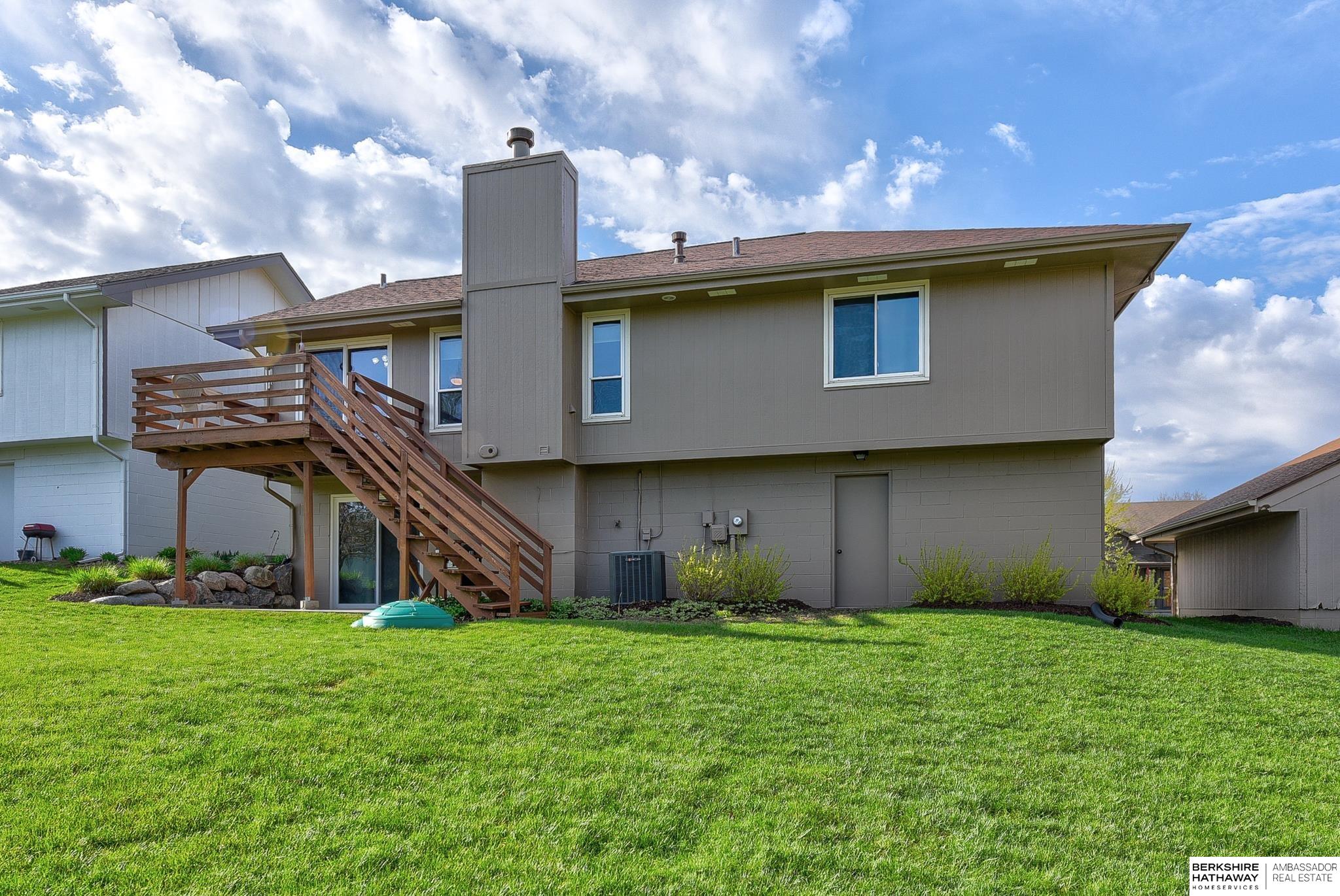 Omaha, Nebraska 68122, United States, 3 Bedrooms Bedrooms, ,3 BathroomsBathrooms,Residential,Pending,114711