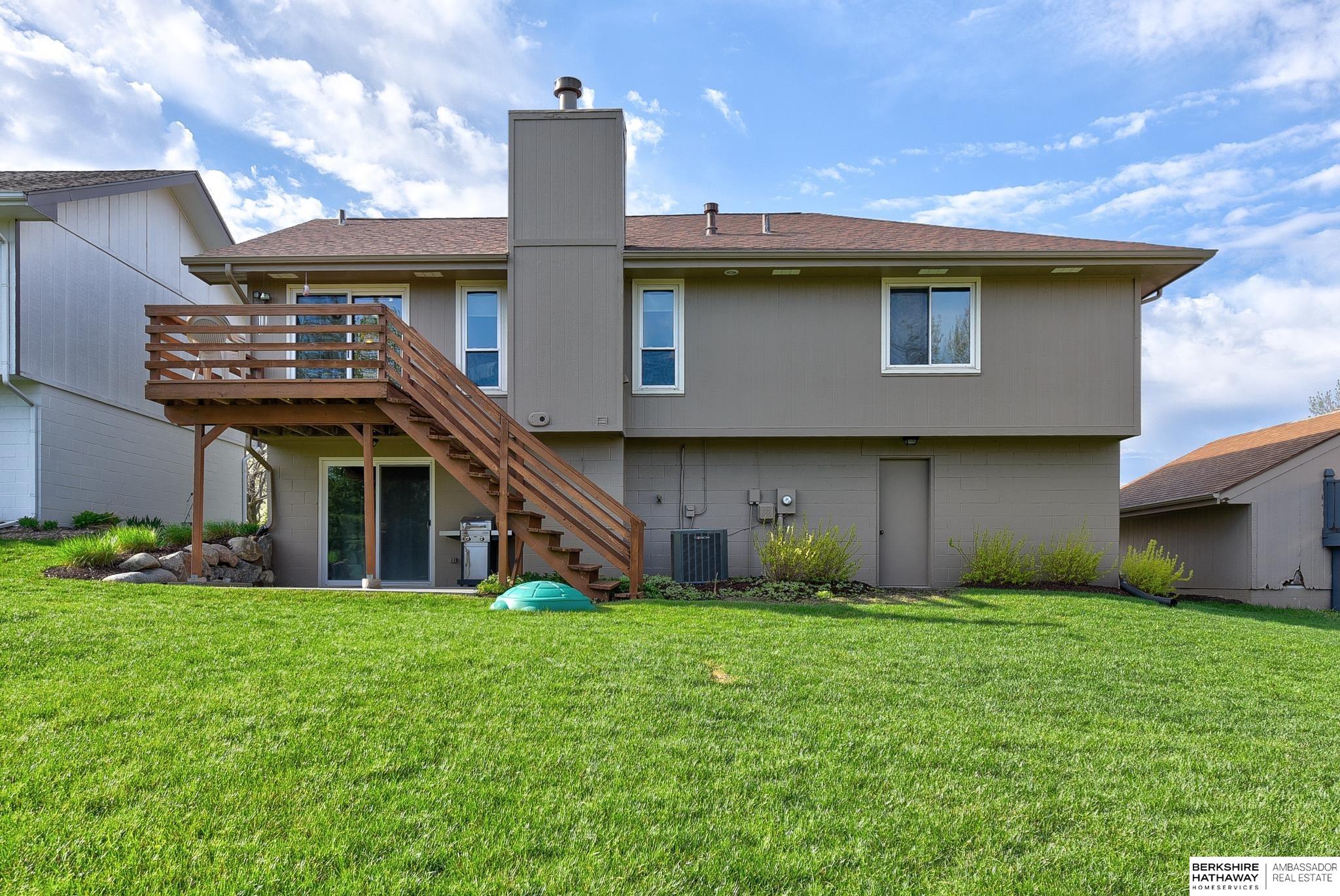 Omaha, Nebraska 68122, United States, 3 Bedrooms Bedrooms, ,3 BathroomsBathrooms,Residential,Pending,114711