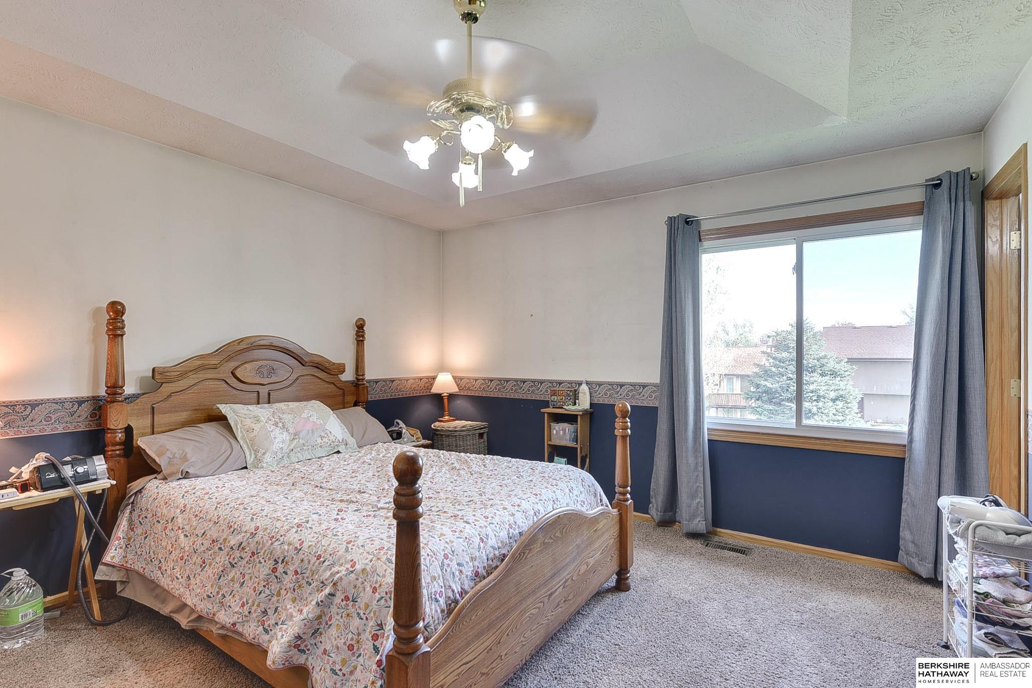 Omaha, Nebraska 68122, United States, 3 Bedrooms Bedrooms, ,3 BathroomsBathrooms,Residential,Pending,114711