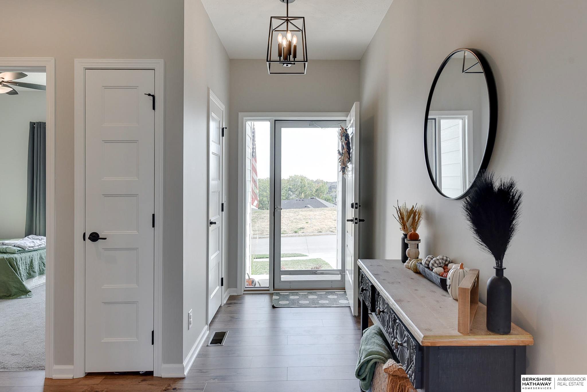 Bennington, Nebraska 68007, United States, 4 Bedrooms Bedrooms, ,1 BathroomBathrooms,Residential,Active,120045