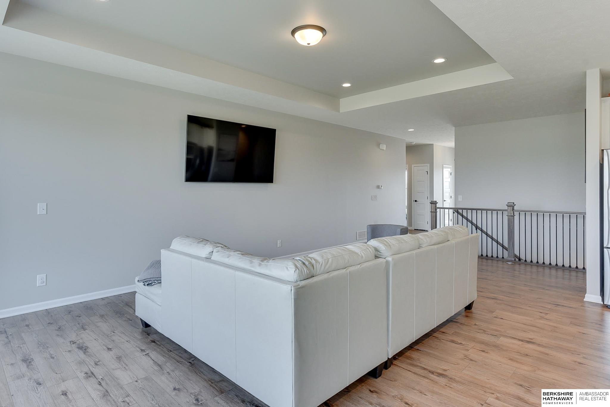 Bennington, Nebraska 68007, United States, 4 Bedrooms Bedrooms, ,1 BathroomBathrooms,Residential,Active,120045