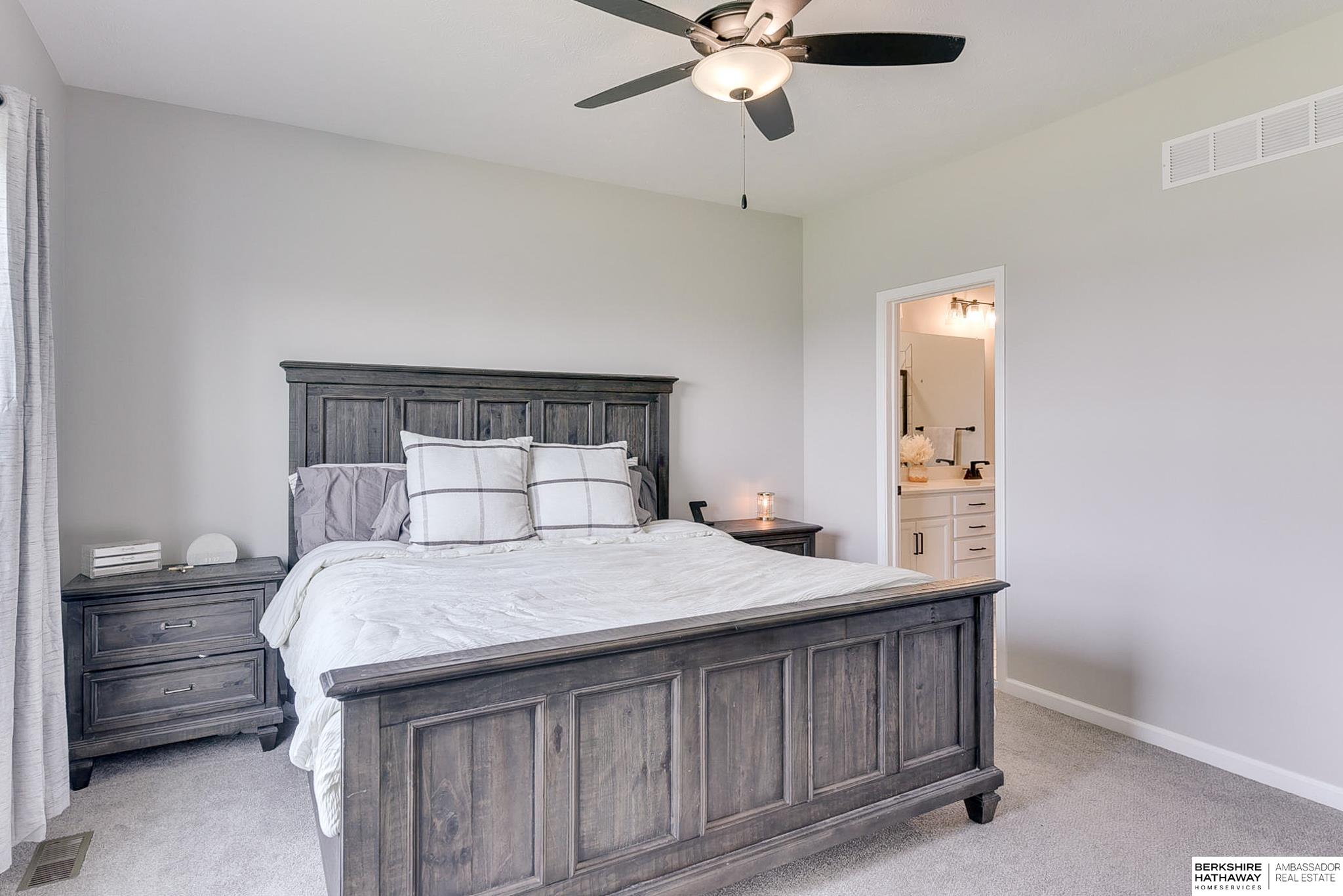 Bennington, Nebraska 68007, United States, 4 Bedrooms Bedrooms, ,1 BathroomBathrooms,Residential,Active,120045