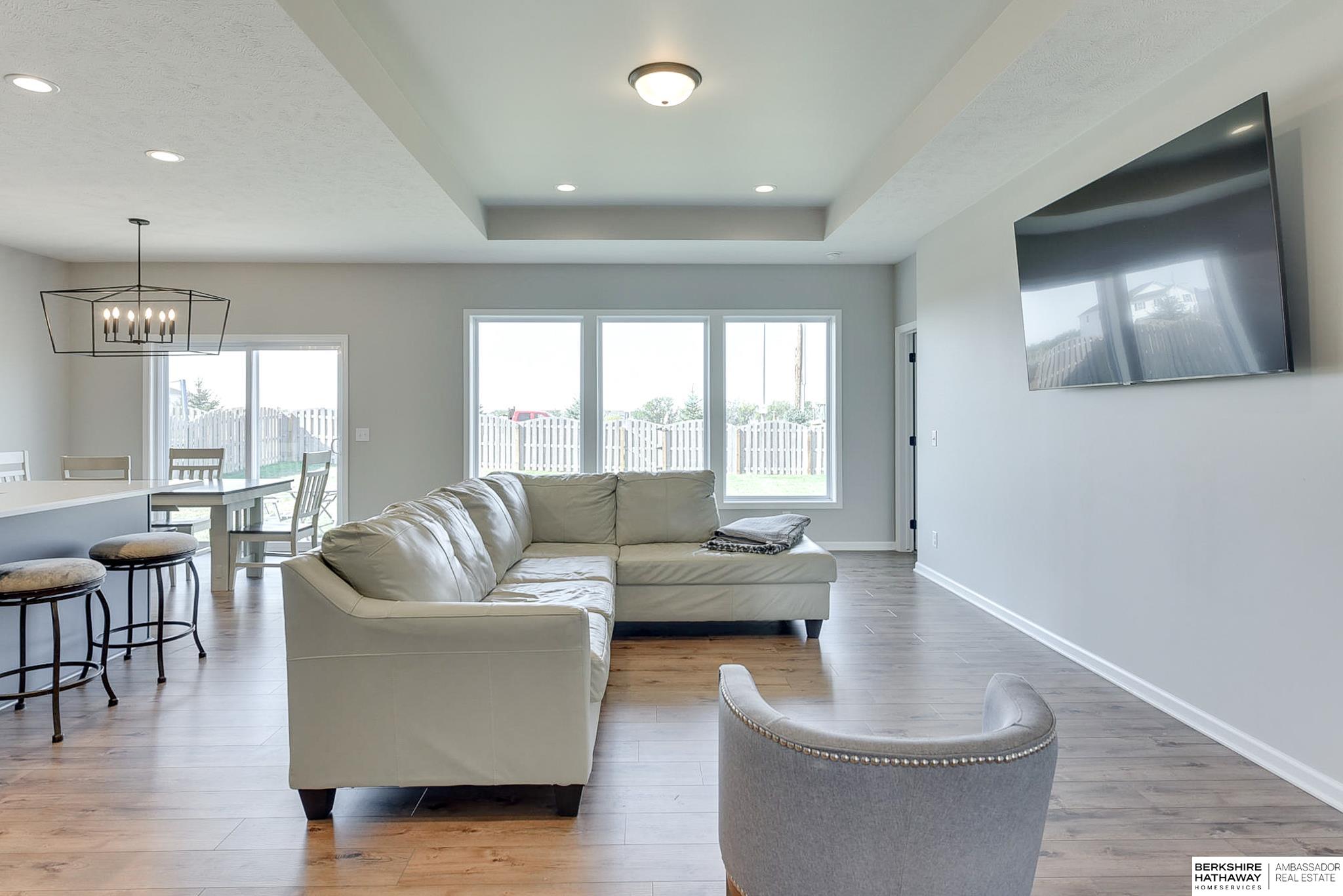 Bennington, Nebraska 68007, United States, 4 Bedrooms Bedrooms, ,1 BathroomBathrooms,Residential,Active,120045