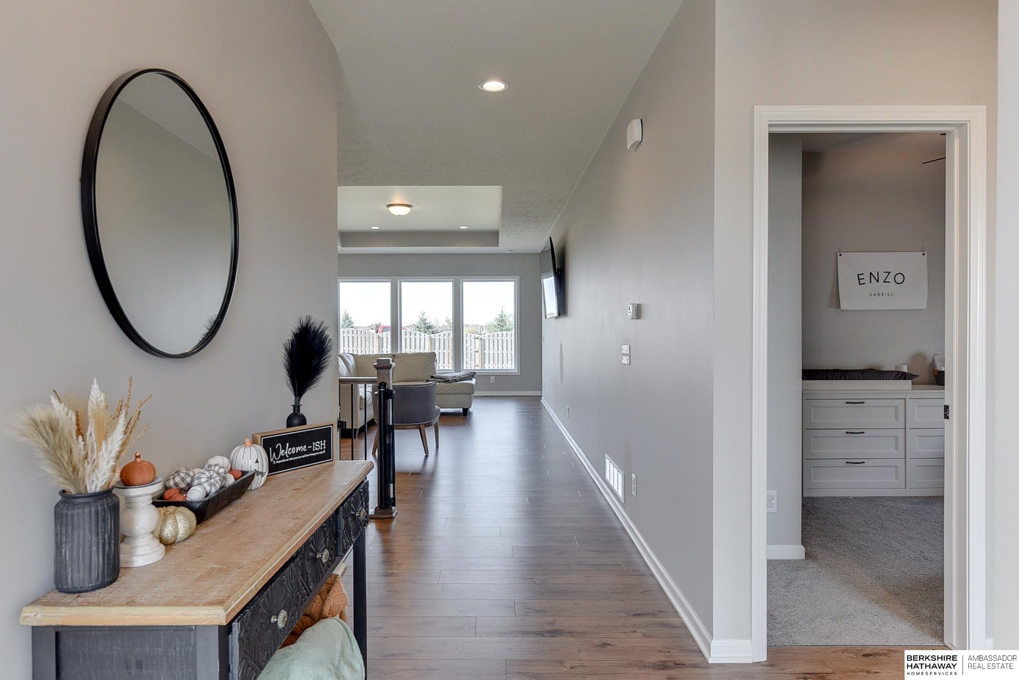 Bennington, Nebraska 68007, United States, 4 Bedrooms Bedrooms, ,1 BathroomBathrooms,Residential,Active,120045