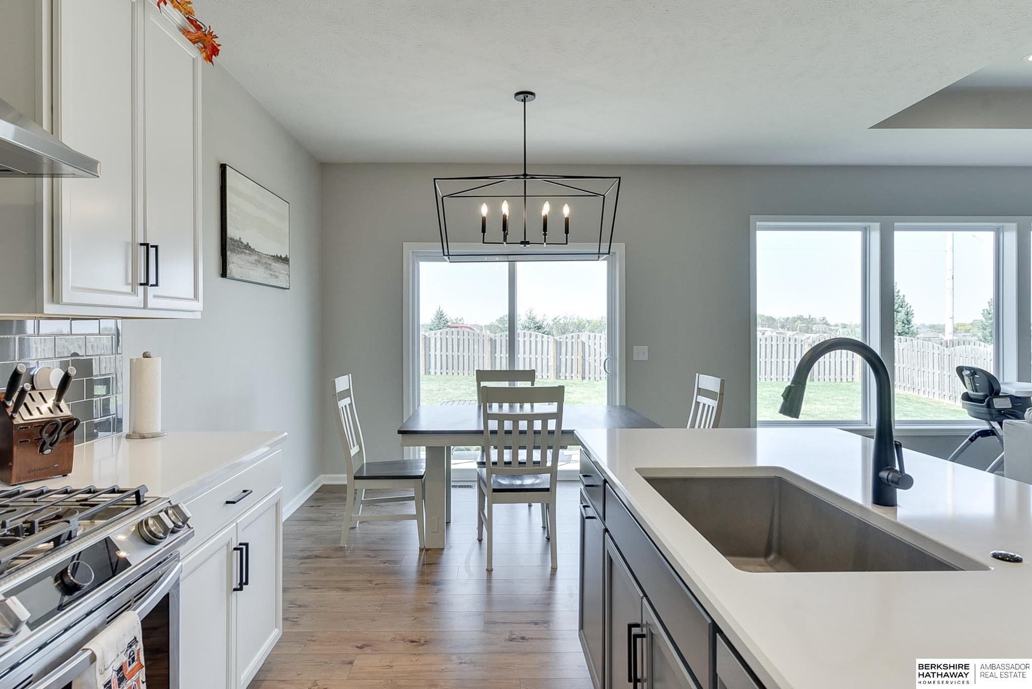 Bennington, Nebraska 68007, United States, 4 Bedrooms Bedrooms, ,1 BathroomBathrooms,Residential,Active,120045