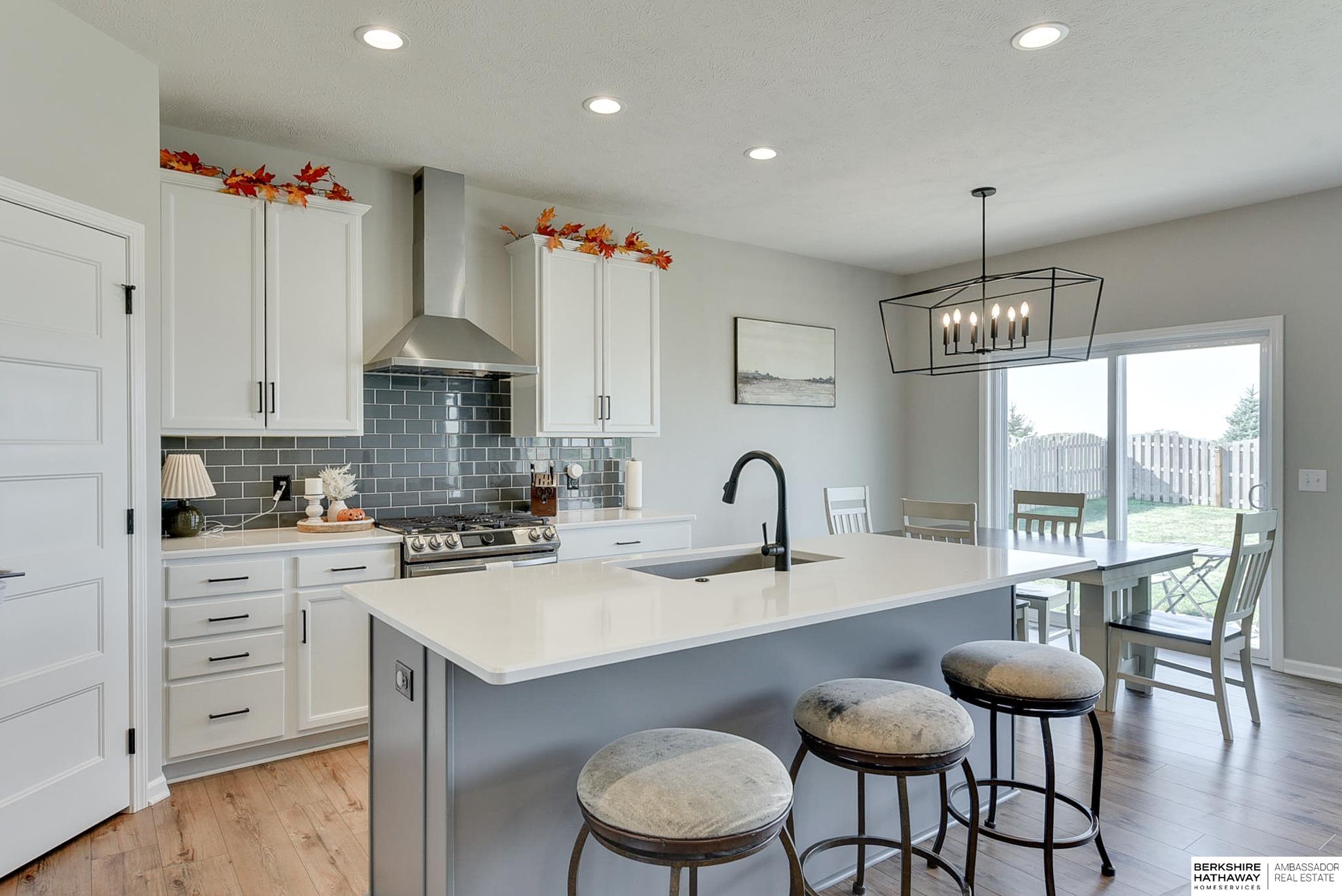 Bennington, Nebraska 68007, United States, 4 Bedrooms Bedrooms, ,1 BathroomBathrooms,Residential,Active,120045