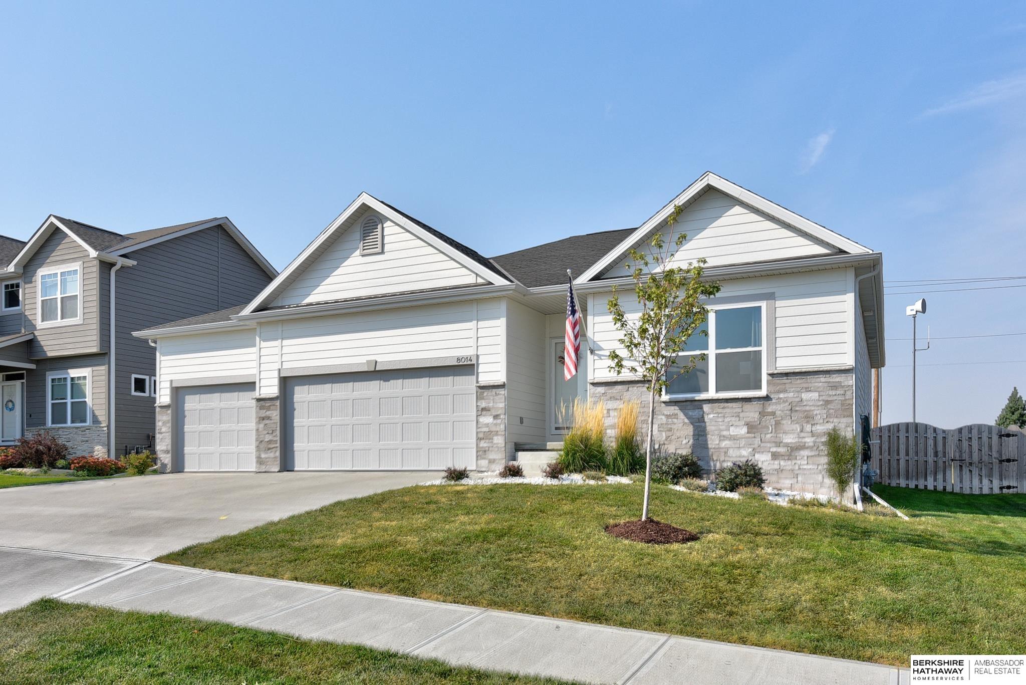 Bennington, Nebraska 68007, United States, 4 Bedrooms Bedrooms, ,1 BathroomBathrooms,Residential,Active,120045