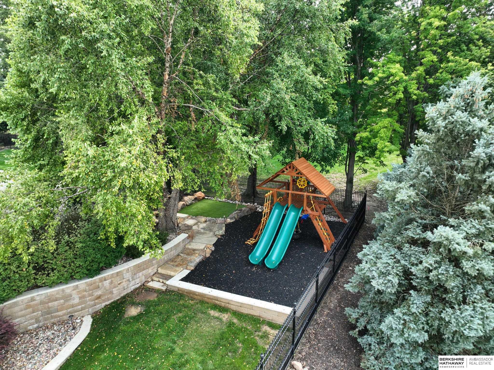 Omaha, Nebraska 68130, United States, 4 Bedrooms Bedrooms, ,5 BathroomsBathrooms,Residential,Active,21280