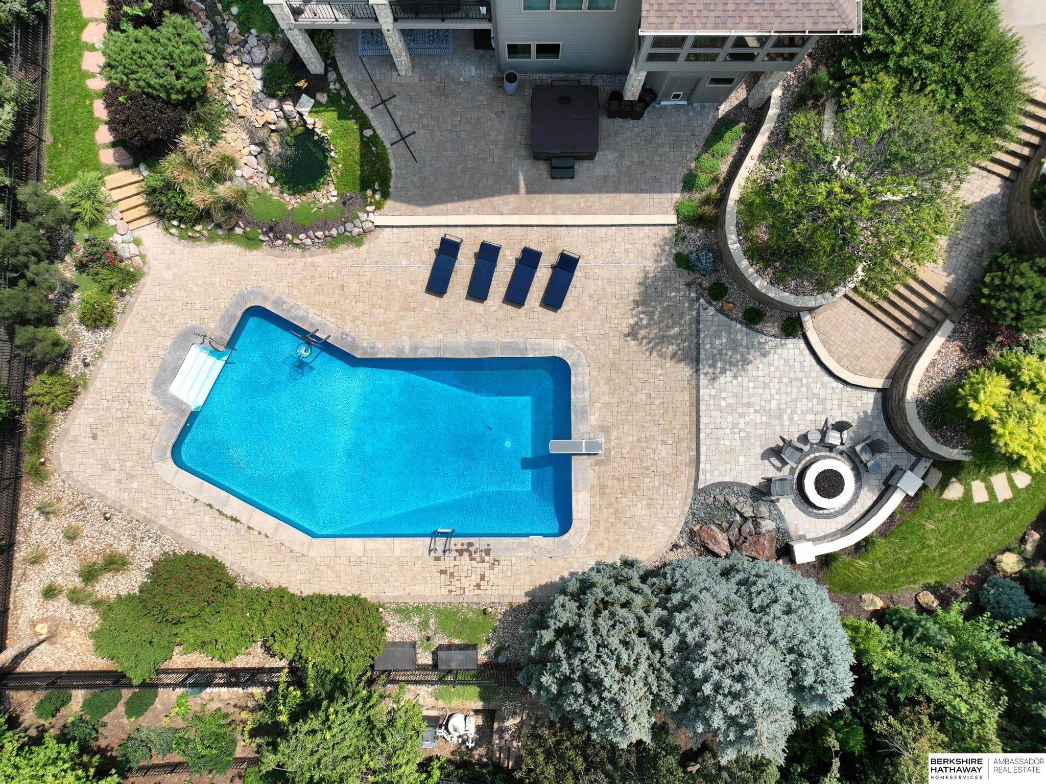 Omaha, Nebraska 68130, United States, 4 Bedrooms Bedrooms, ,5 BathroomsBathrooms,Residential,Active,21280