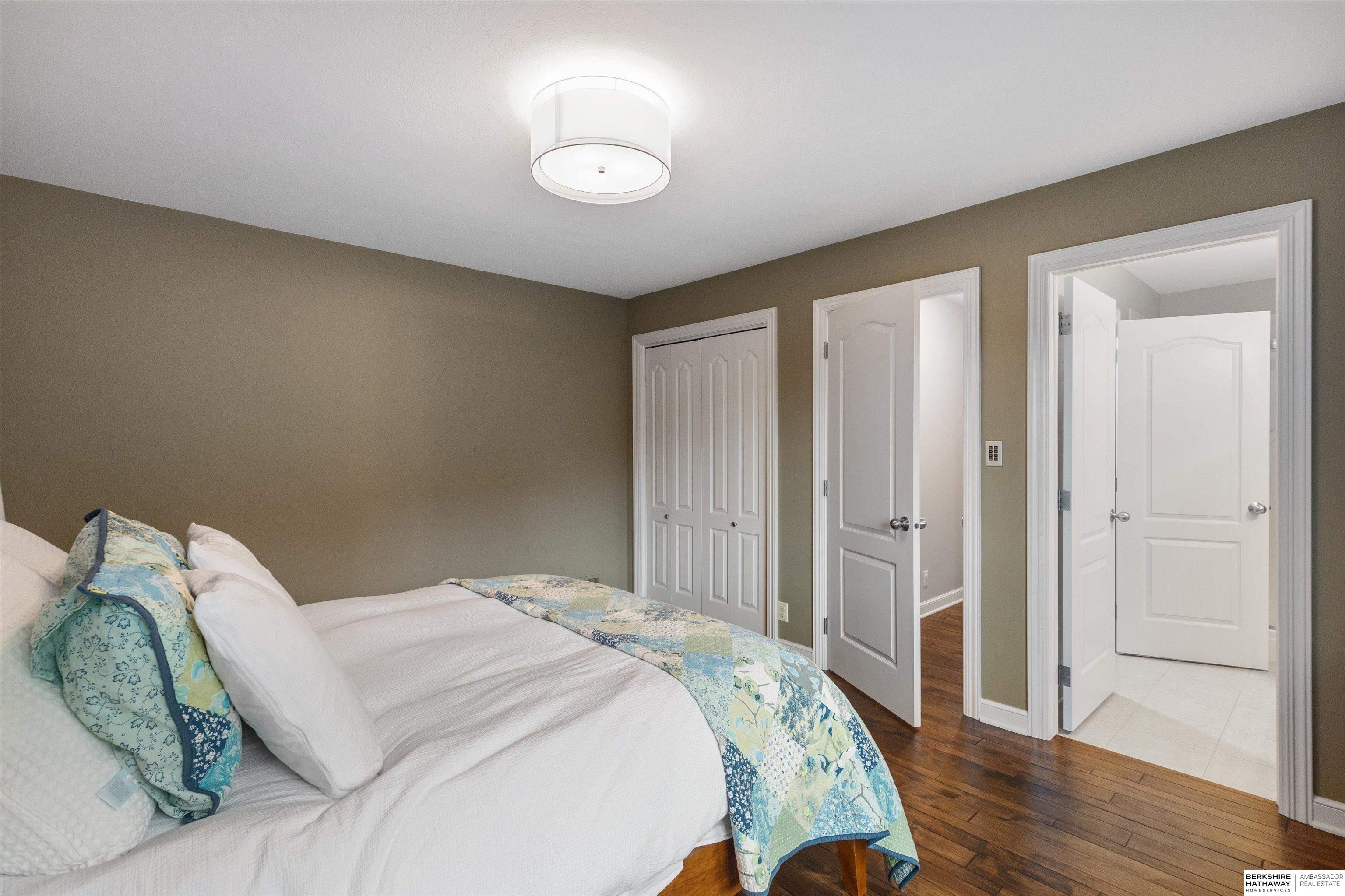 Omaha, Nebraska 68130, United States, 4 Bedrooms Bedrooms, ,5 BathroomsBathrooms,Residential,Active,21280