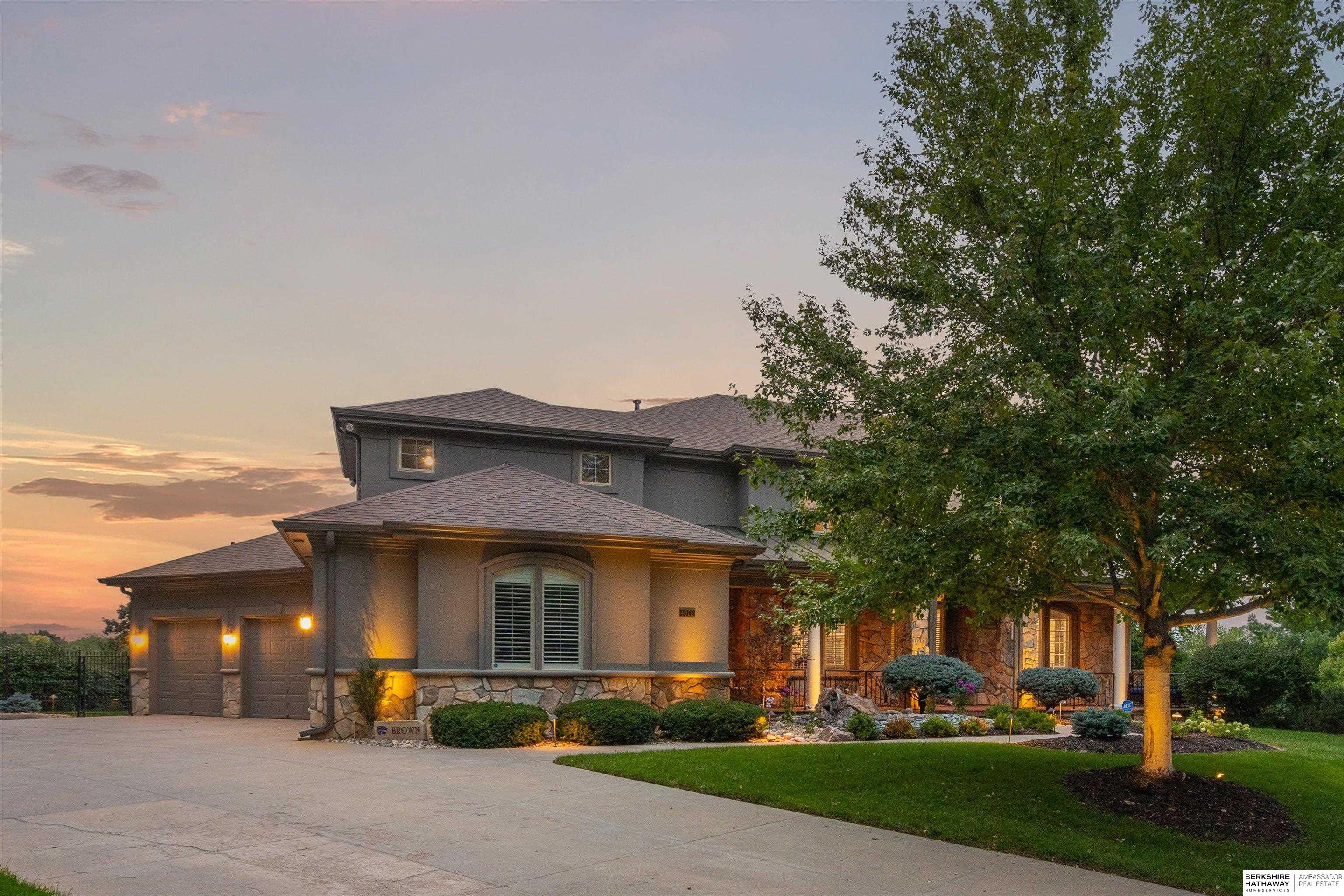 Omaha, Nebraska 68130, United States, 4 Bedrooms Bedrooms, ,5 BathroomsBathrooms,Residential,Active,21280