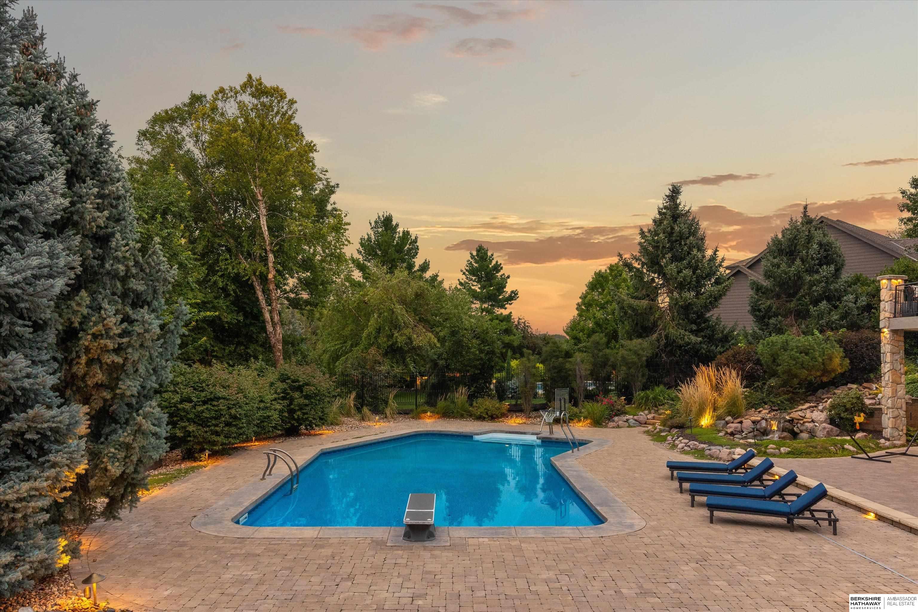 Omaha, Nebraska 68130, United States, 4 Bedrooms Bedrooms, ,5 BathroomsBathrooms,Residential,Active,21280