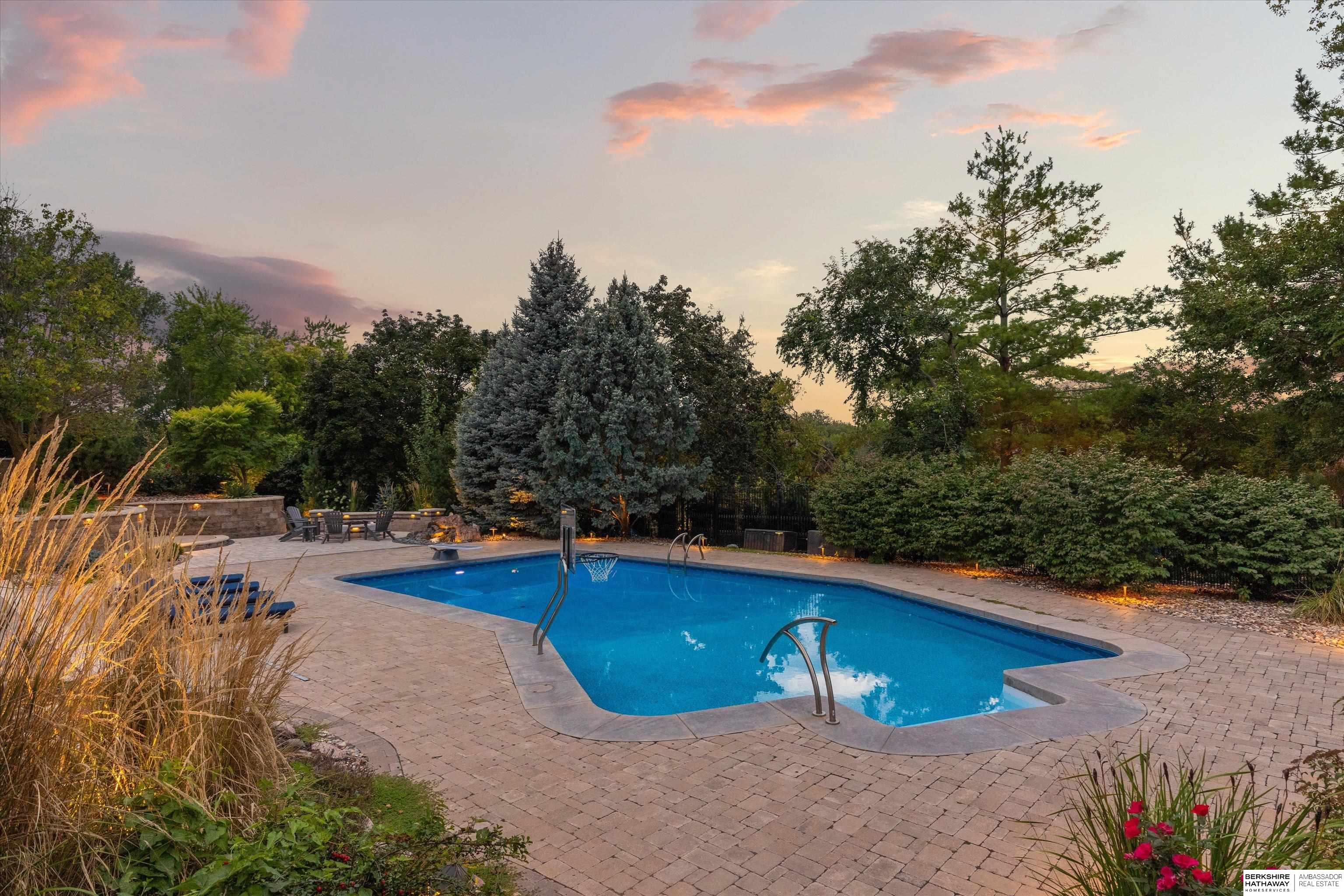 Omaha, Nebraska 68130, United States, 4 Bedrooms Bedrooms, ,5 BathroomsBathrooms,Residential,Active,21280