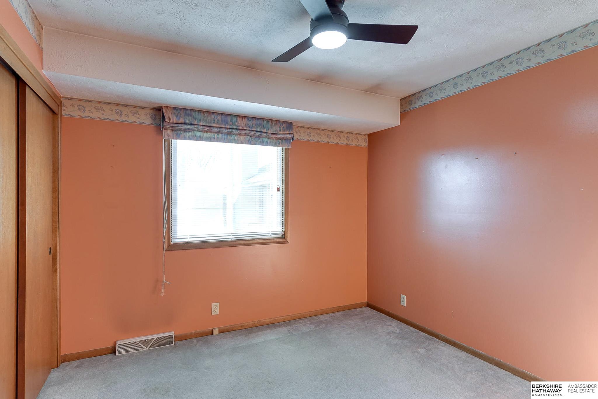 Omaha, Nebraska 68164, United States, 3 Bedrooms Bedrooms, ,2 BathroomsBathrooms,Residential,Pending,20516