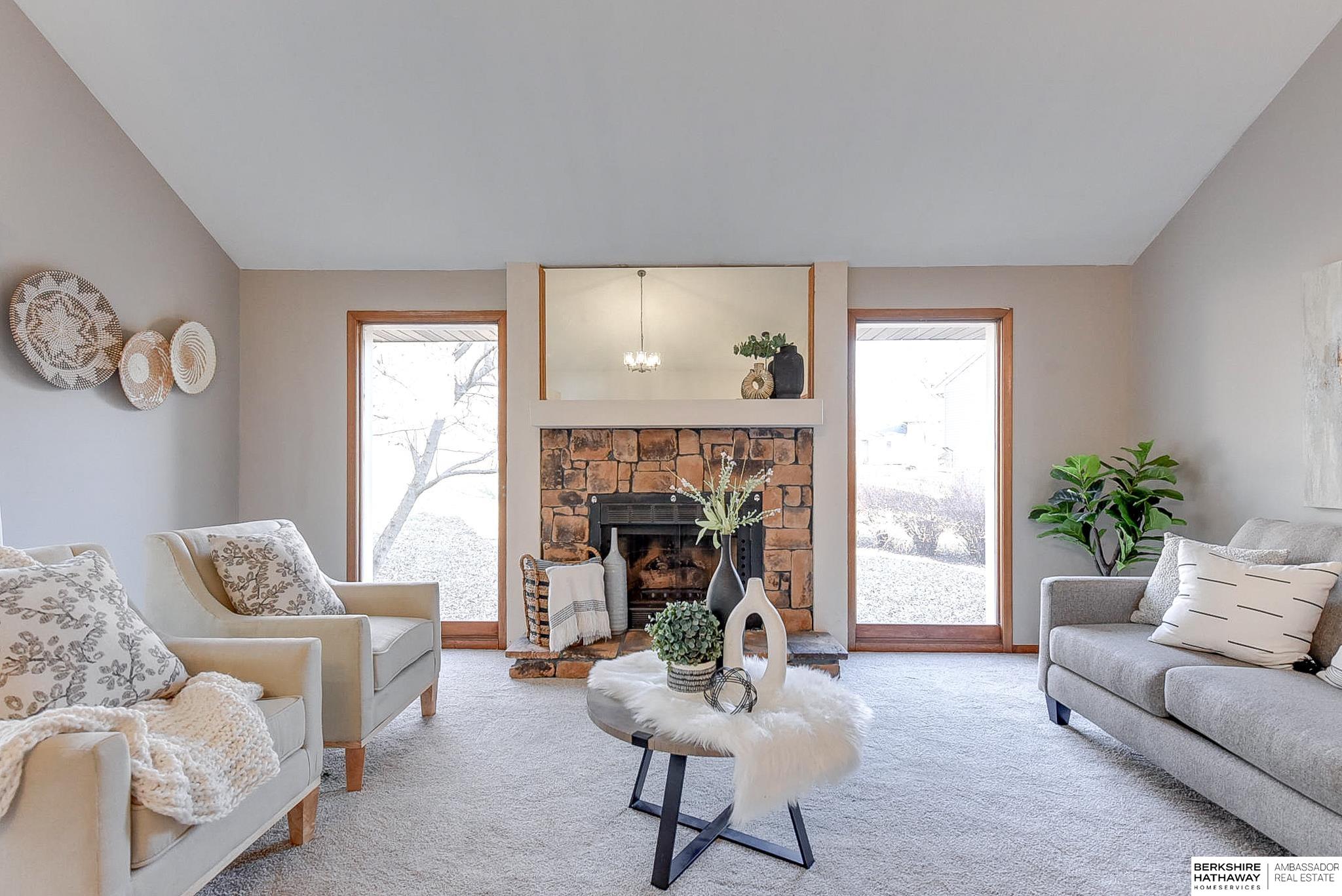 Omaha, Nebraska 68164, United States, 3 Bedrooms Bedrooms, ,2 BathroomsBathrooms,Residential,Pending,20516