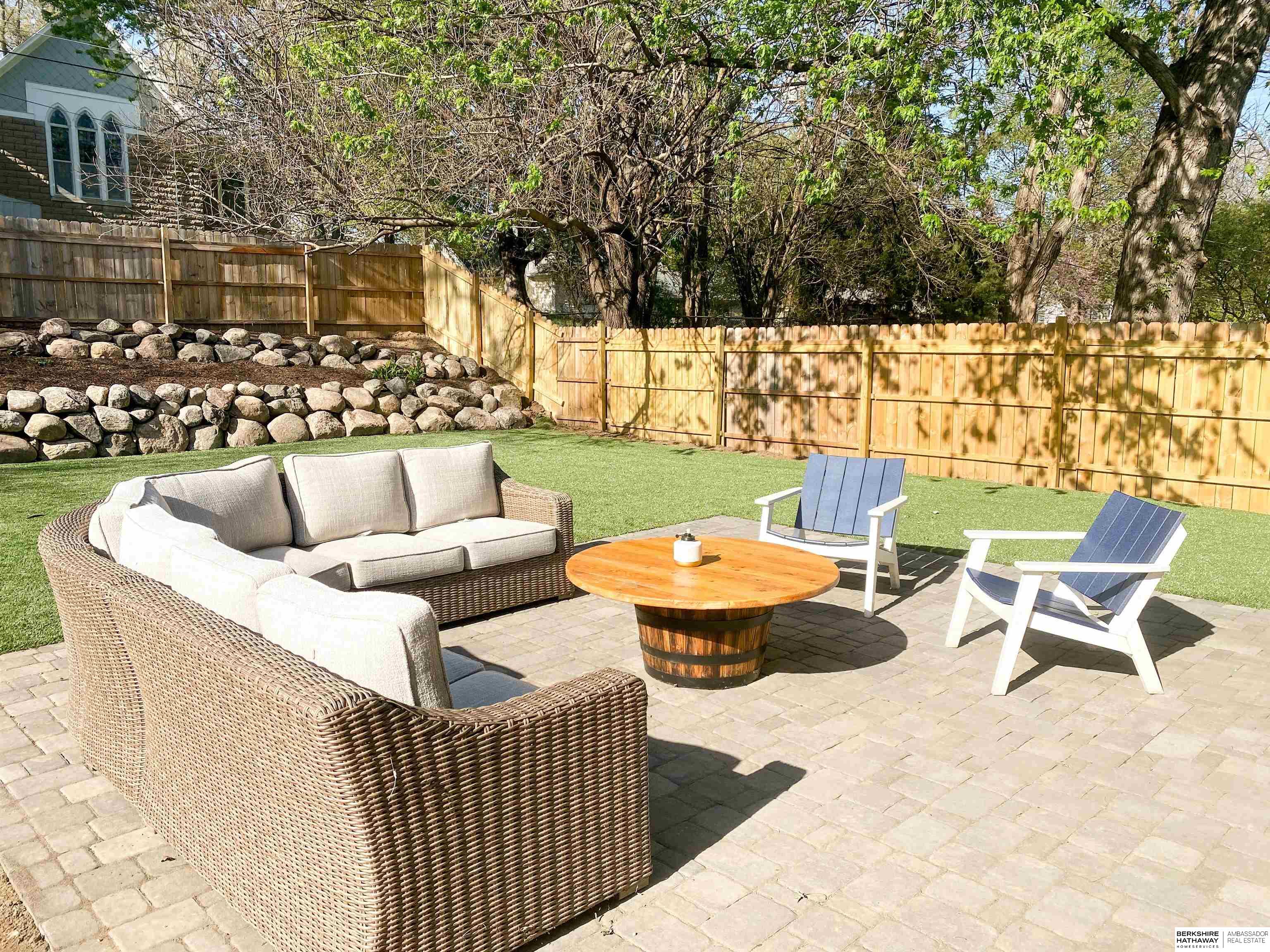 Omaha, Nebraska 68106, United States, 3 Bedrooms Bedrooms, ,2 BathroomsBathrooms,Residential,Active,8702