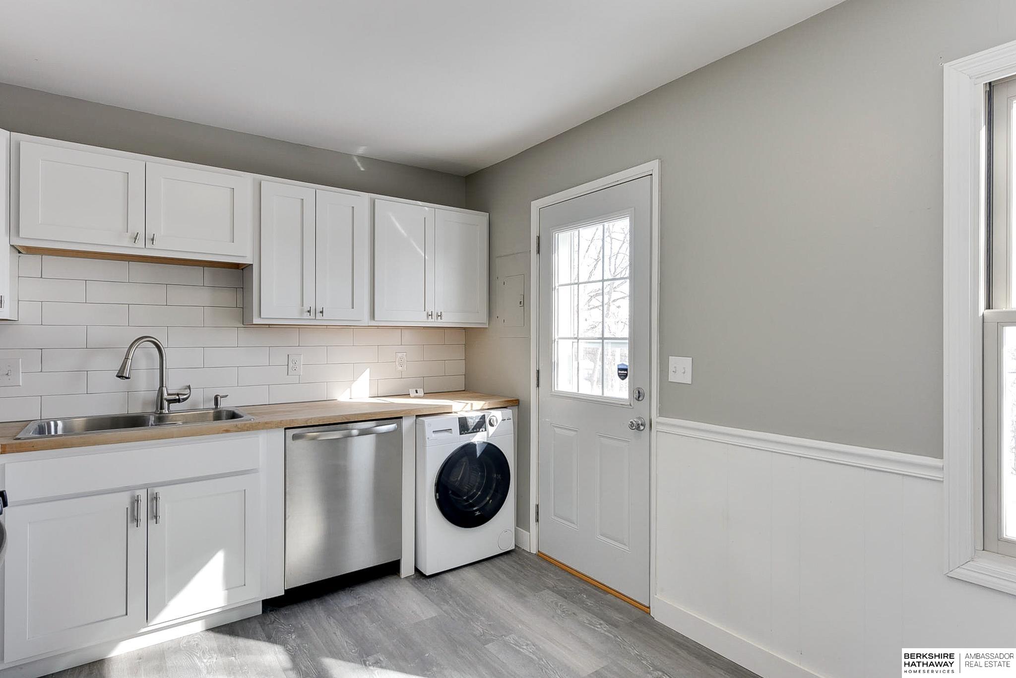 La Vista, Nebraska 68128, United States, 2 Bedrooms Bedrooms, ,1 BathroomBathrooms,Residential,Pending,1061