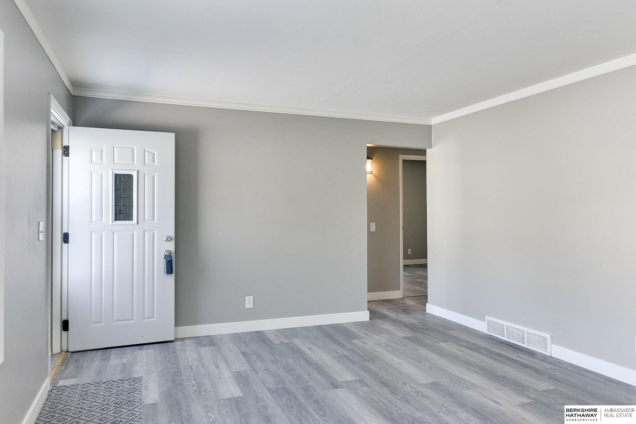 La Vista, Nebraska 68128, United States, 2 Bedrooms Bedrooms, ,1 BathroomBathrooms,Residential,Pending,1061