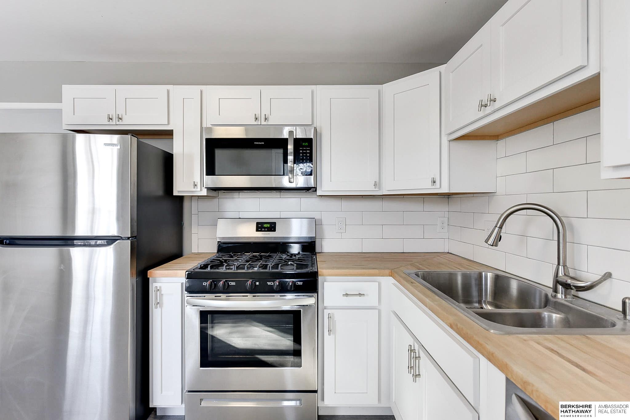 La Vista, Nebraska 68128, United States, 2 Bedrooms Bedrooms, ,1 BathroomBathrooms,Residential,Pending,1061