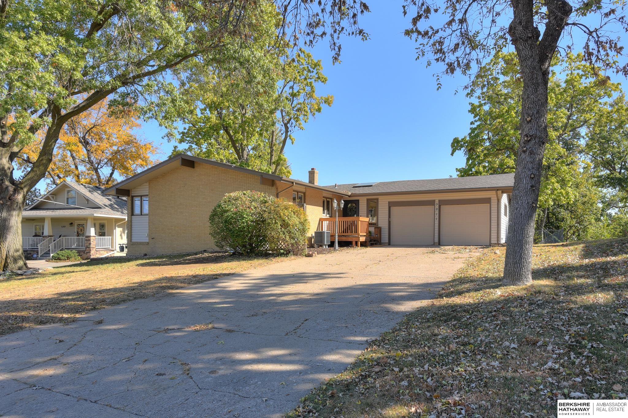 Omaha, Nebraska 68124, United States, 4 Bedrooms Bedrooms, ,3 BathroomsBathrooms,Residential,Active,13670