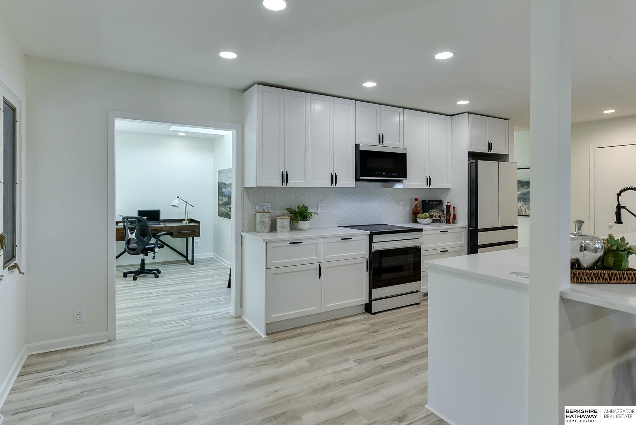 Omaha, Nebraska 68124, United States, 4 Bedrooms Bedrooms, ,3 BathroomsBathrooms,Residential,Active,13670