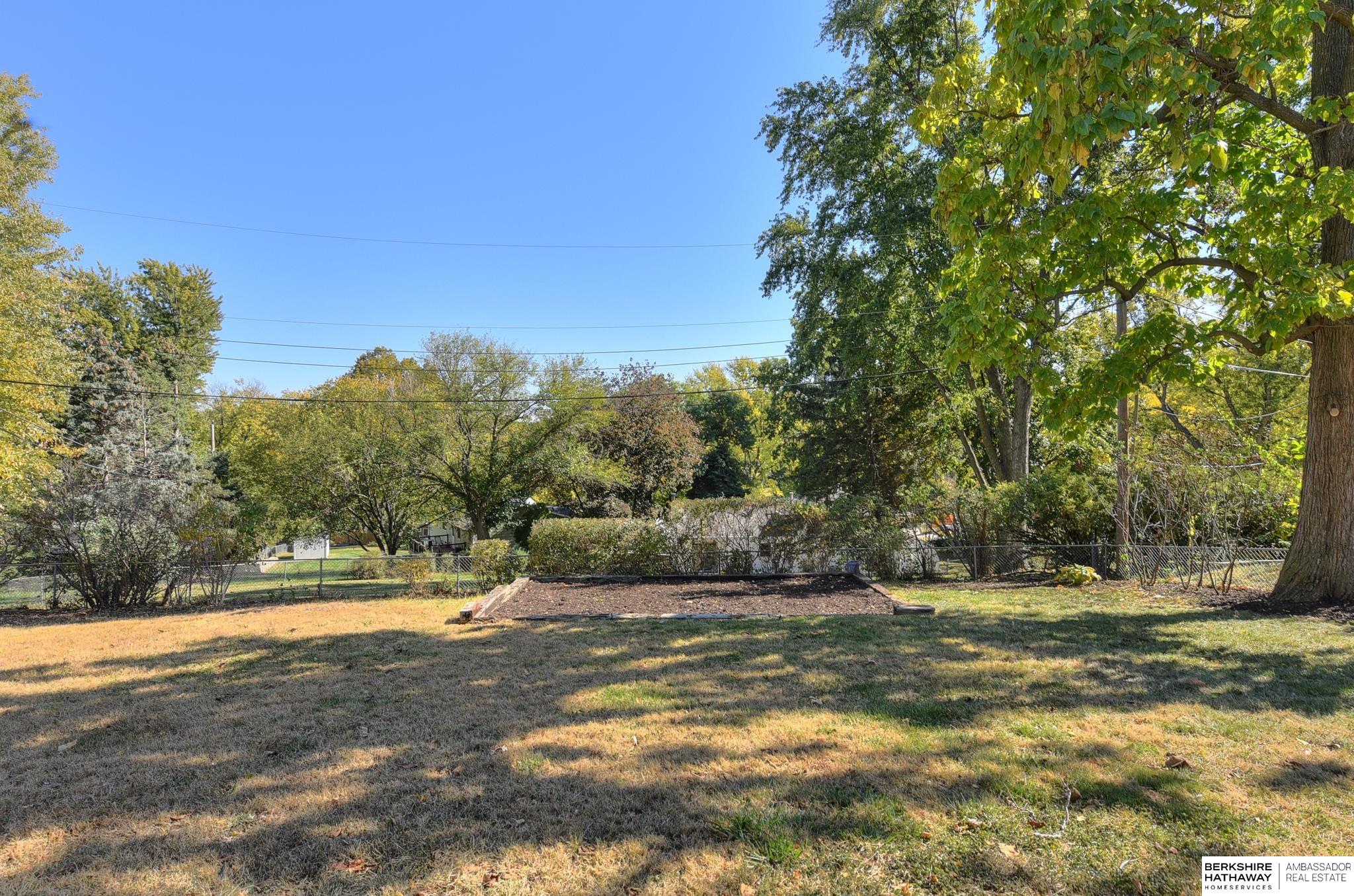 Omaha, Nebraska 68124, United States, 4 Bedrooms Bedrooms, ,3 BathroomsBathrooms,Residential,Active,13670