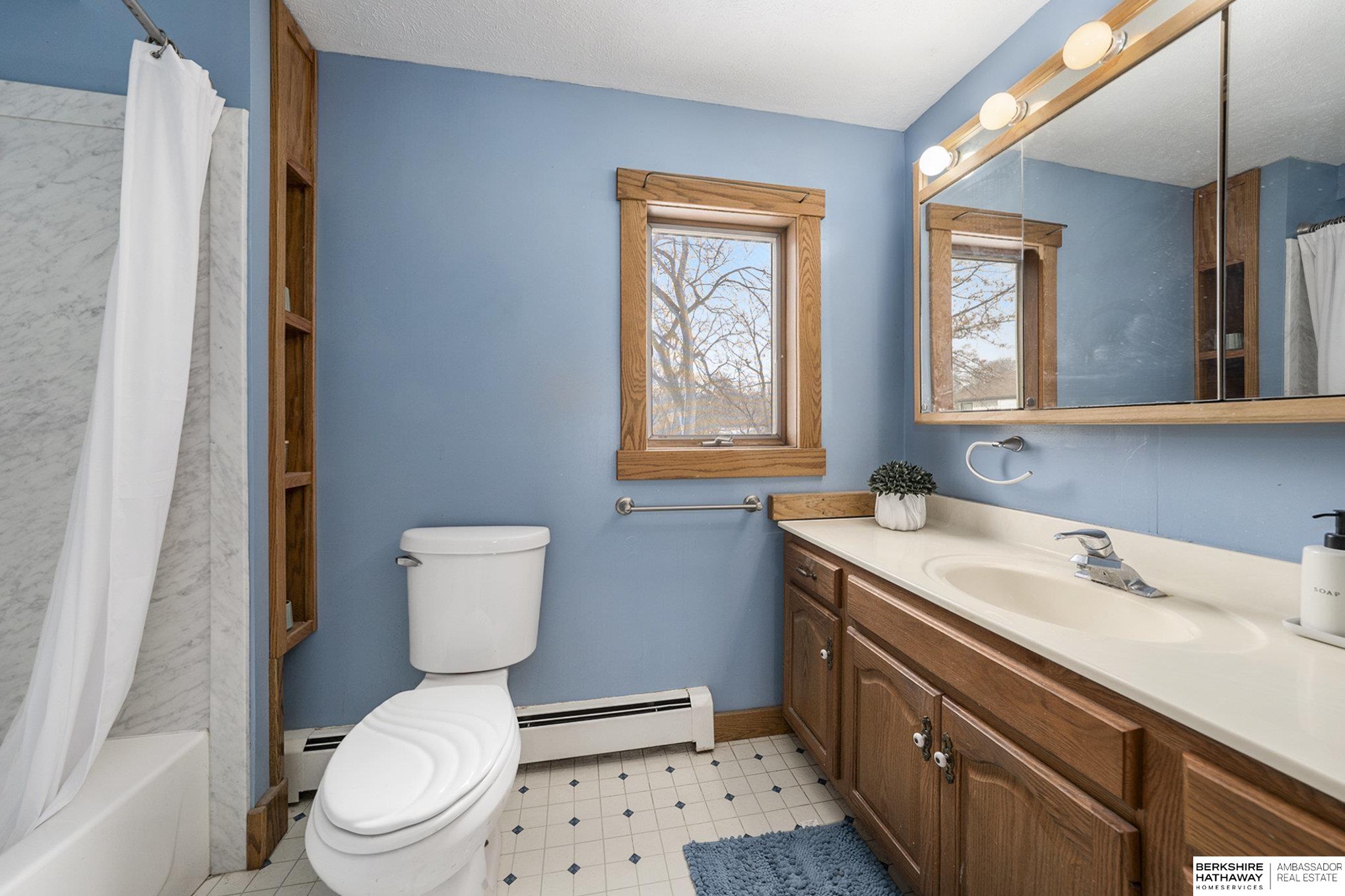 Omaha, Nebraska 68117, United States, 3 Bedrooms Bedrooms, ,3 BathroomsBathrooms,Residential,Active,86832