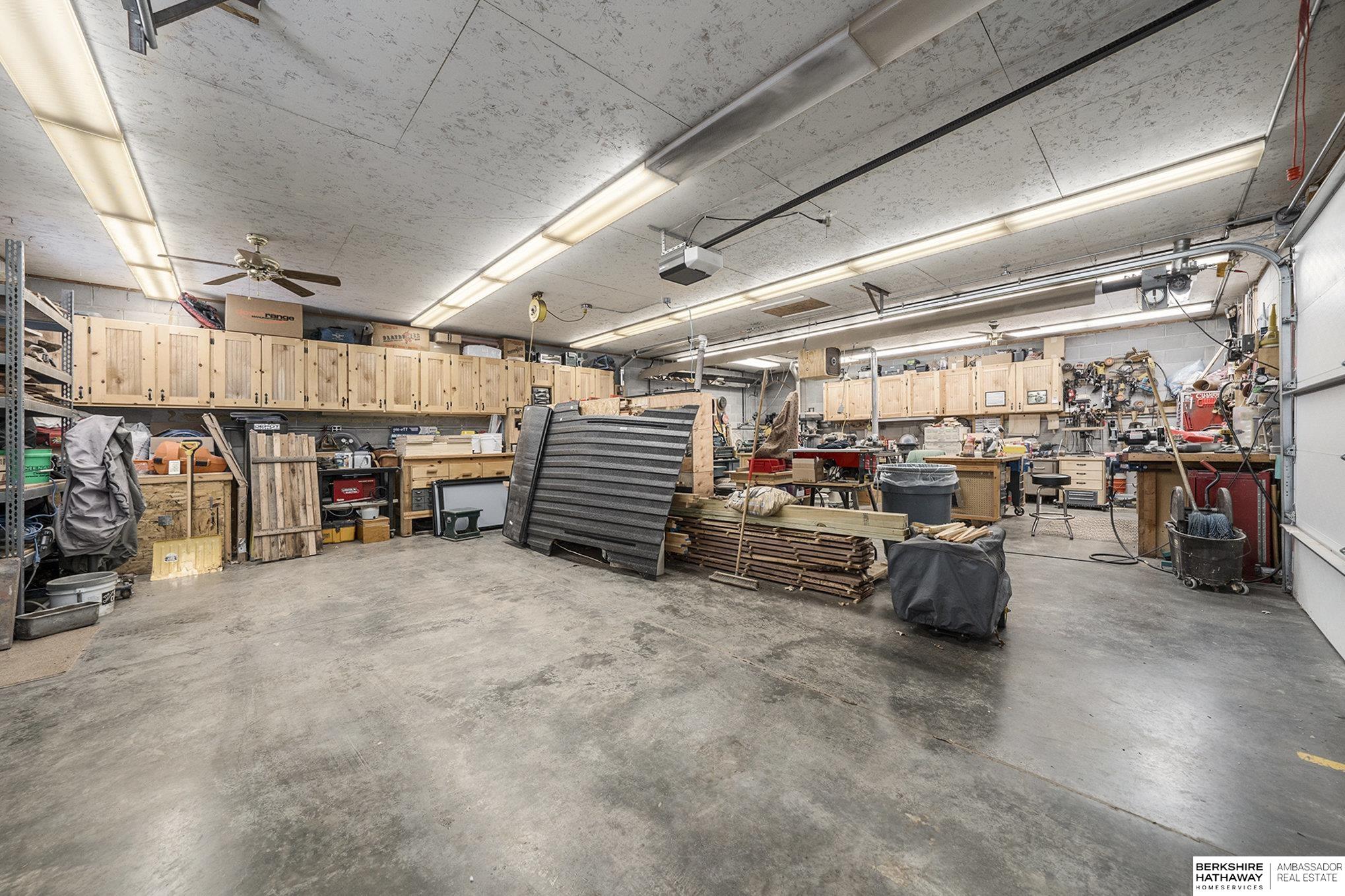 Omaha, Nebraska 68117, United States, 3 Bedrooms Bedrooms, ,3 BathroomsBathrooms,Residential,Active,86832