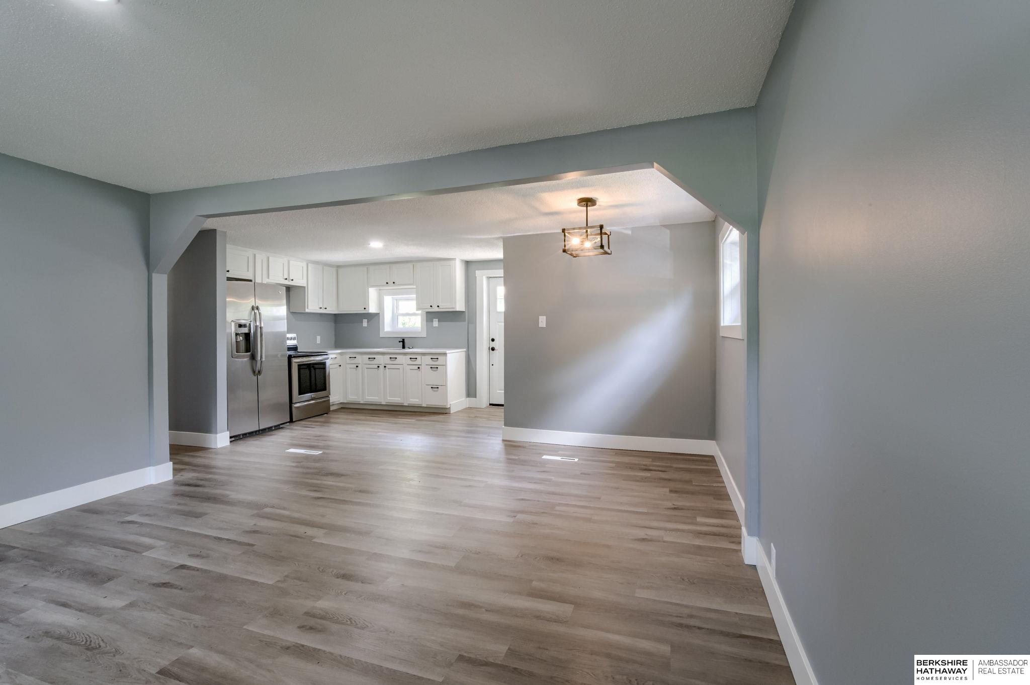 Omaha, Nebraska 68111, United States, 3 Bedrooms Bedrooms, ,1 BathroomBathrooms,Residential,Active,23652