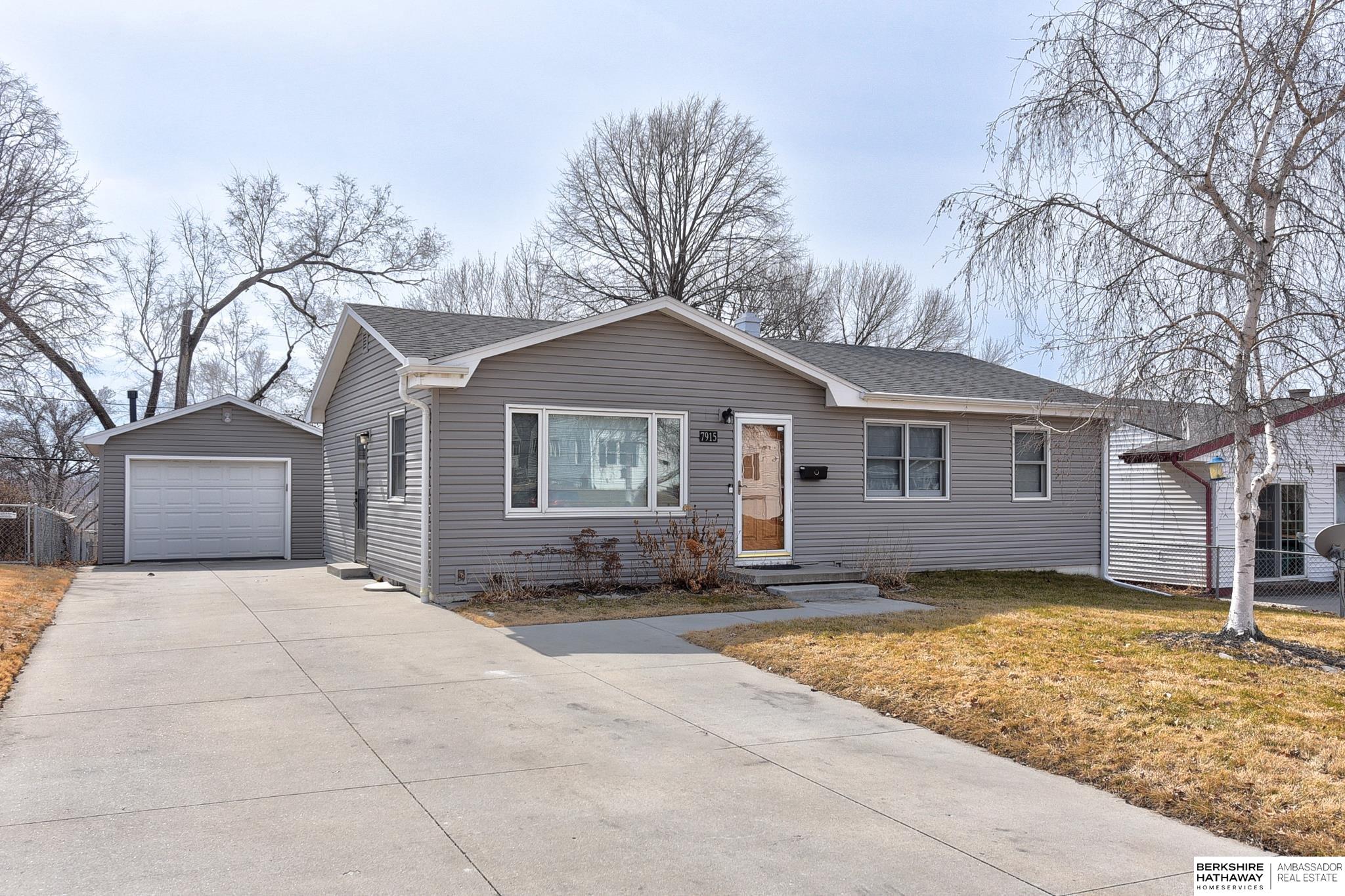 Omaha, Nebraska 68124, United States, 3 Bedrooms Bedrooms, ,2 BathroomsBathrooms,Residential,Pending,81641 Omaha, Nebraska 68124, United States, 3 Bedrooms Bedrooms, ,2 BathroomsBathrooms,Residential,Pending,81641